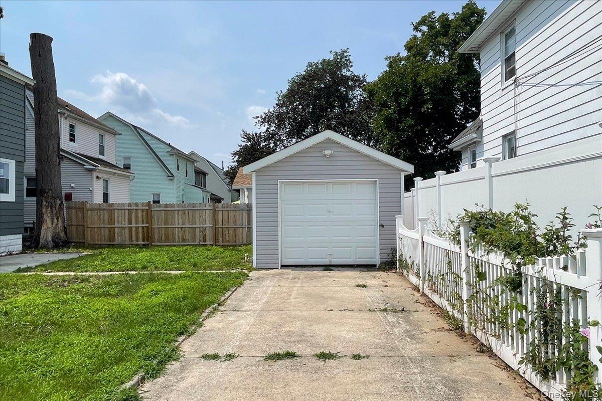 Single Family Sapir Street  Nassau County, NY 11580, MLS-1038437-22