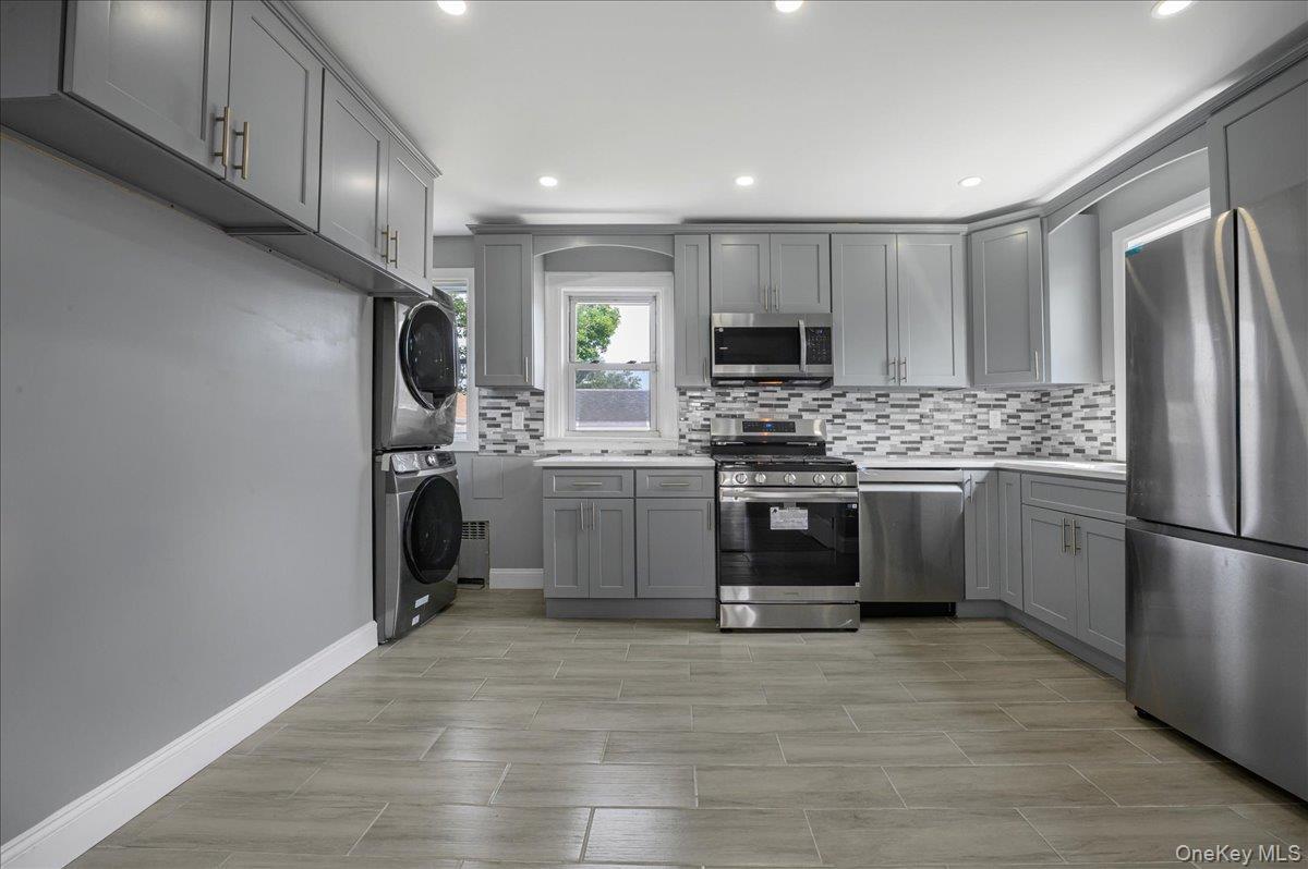 Single Family Sapir Street  Nassau County, NY 11580, MLS-1038437-6