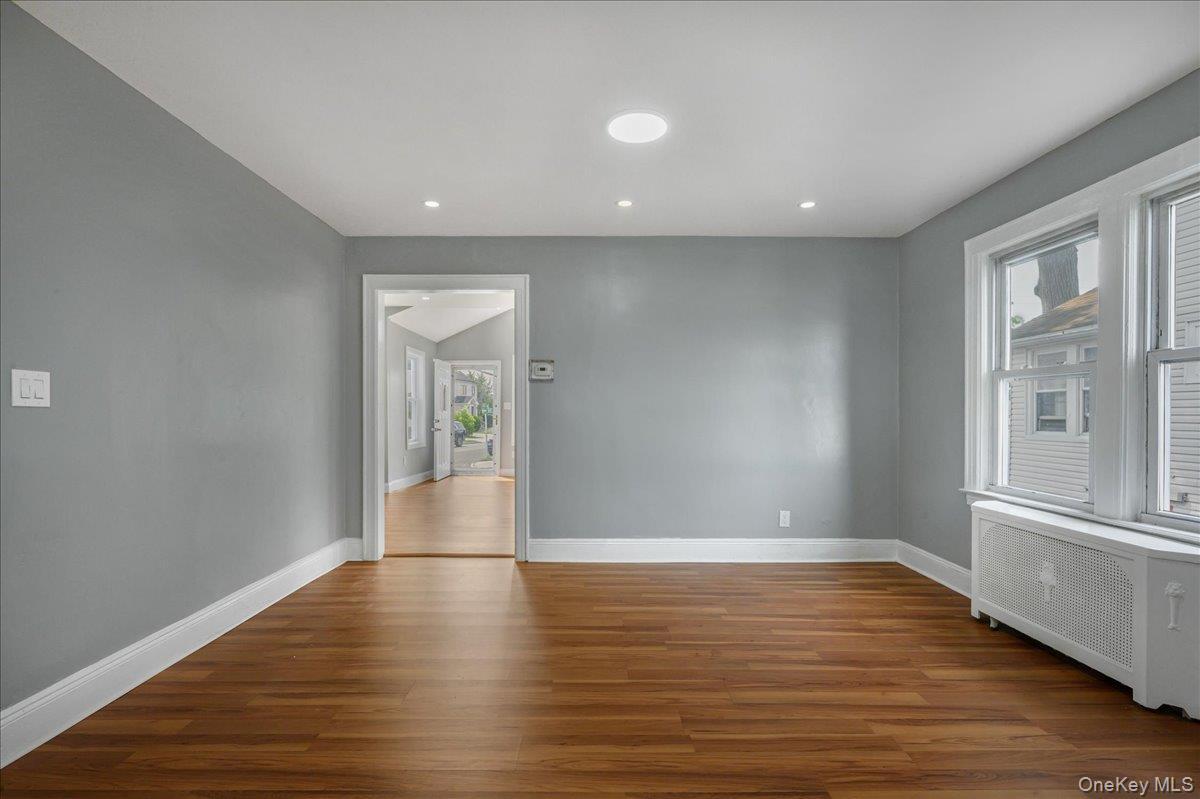 Single Family Sapir Street  Nassau County, NY 11580, MLS-1038437-7