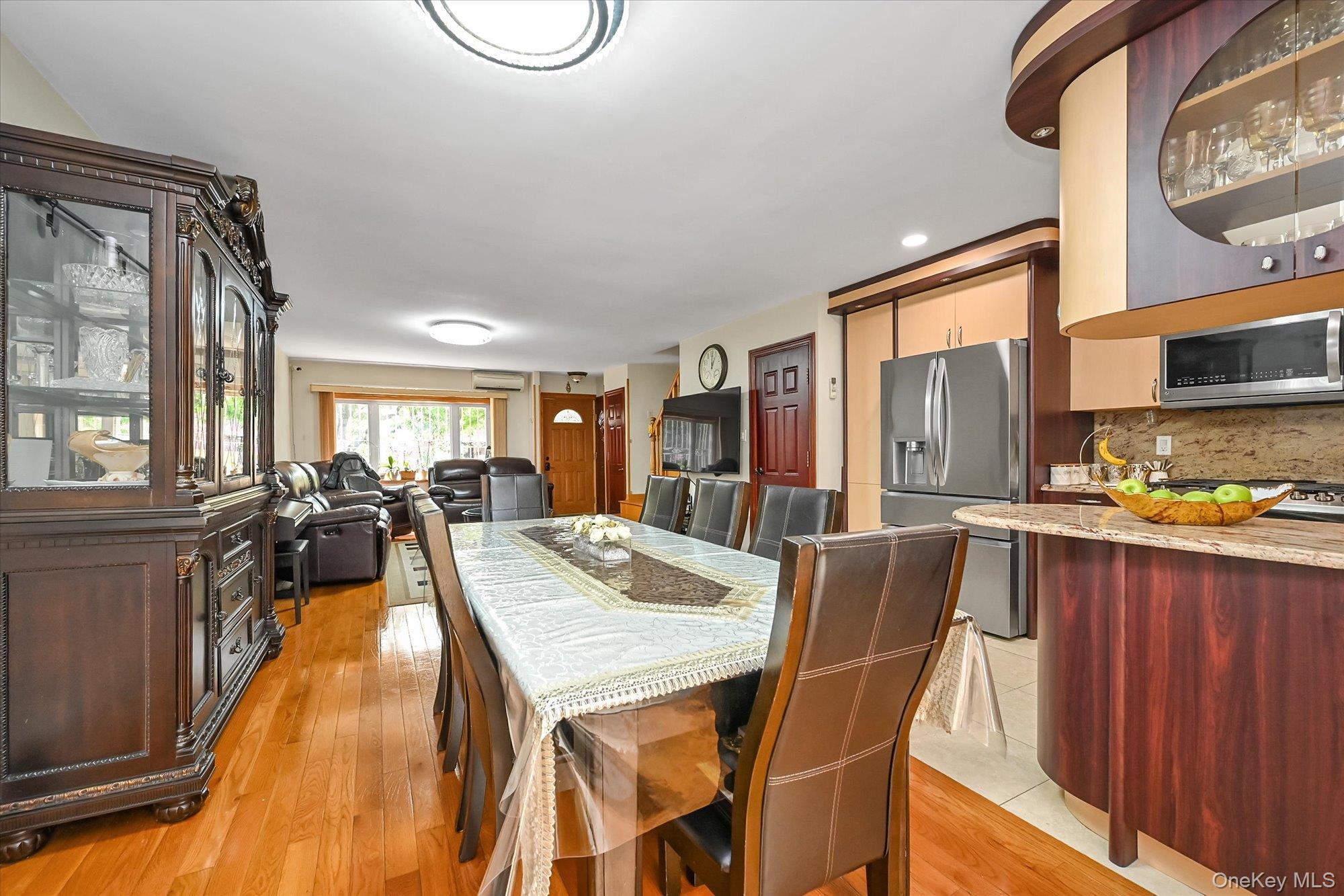 Single Family 77th Road  Queens, NY 11367, MLS-1038456-4