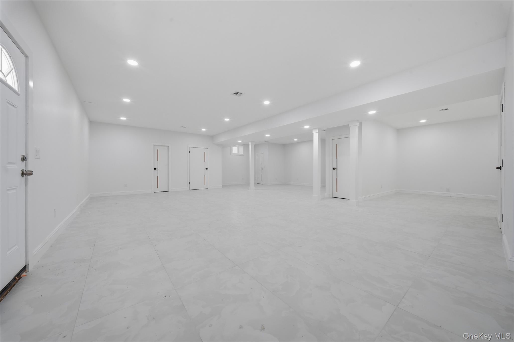 Single Family Sherbourne Road Nassau County, NY 11580, MLS-1038473-24