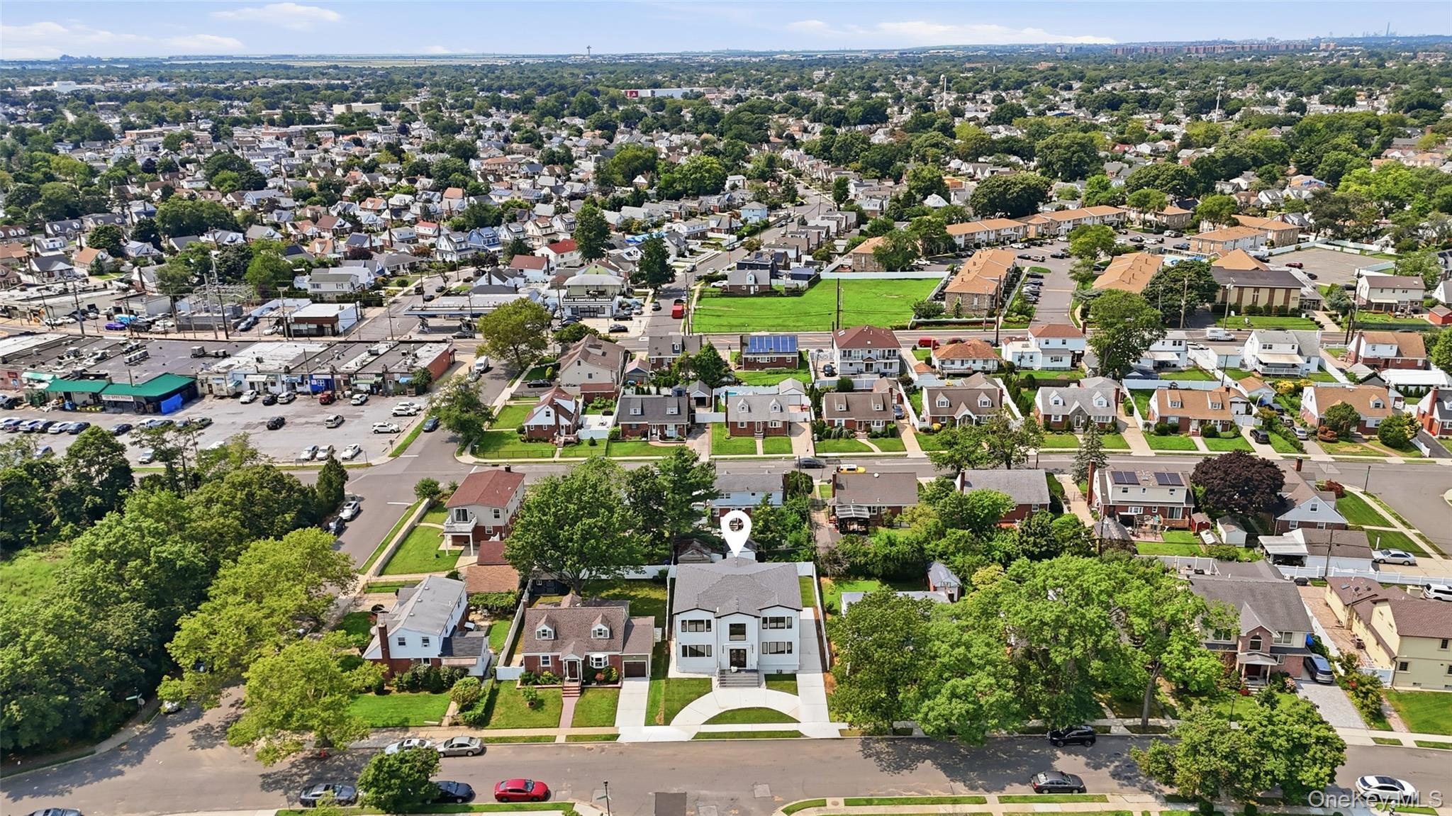 Single Family Sherbourne Road Nassau County, NY 11580, MLS-1038473-28