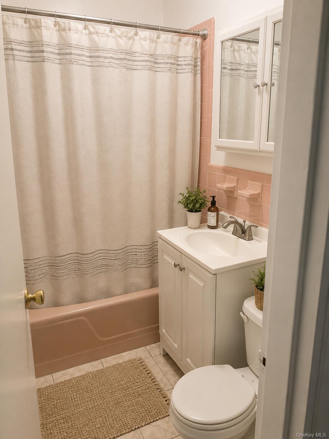 Single Family Wilson Avenue  Bronx, NY 10469, MLS-1038475-18
