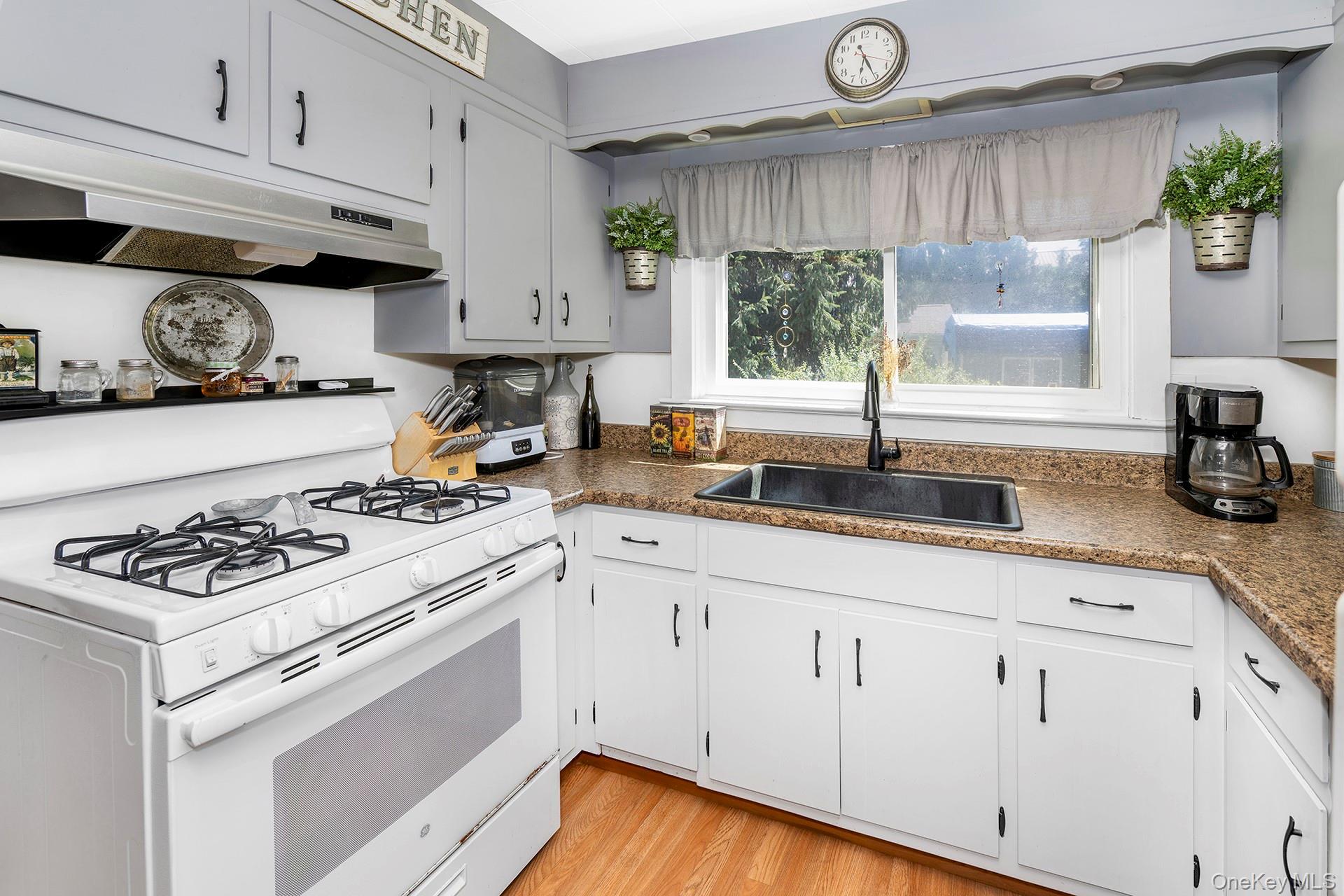 Single Family North Avenue Dutchess County, NY 12569, MLS-1038481-11
