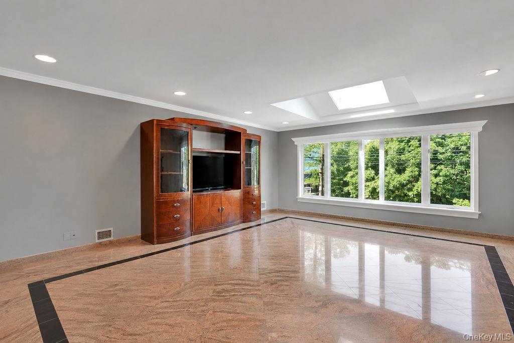 Single Family 88th Street Queens, NY 11414, MLS-1038484-3
