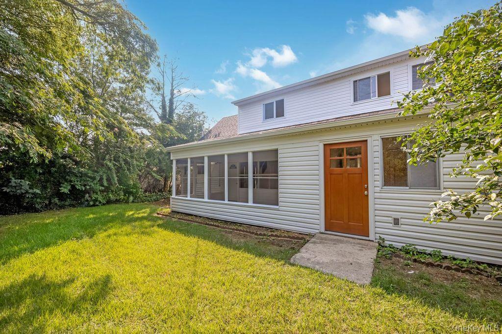 Single Family Twin Lane N  Nassau County, NY 11793, MLS-1038493-20