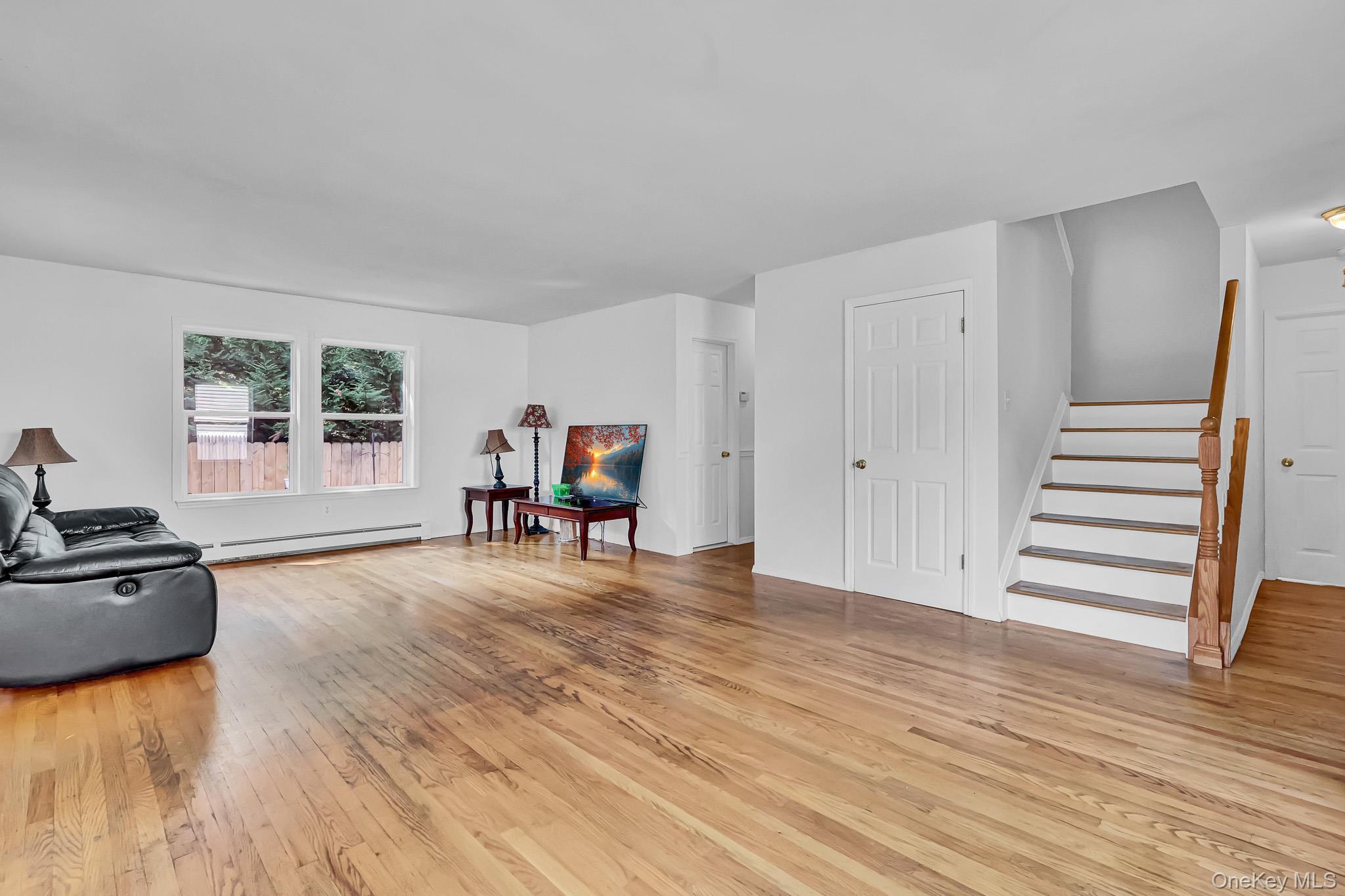Single Family Forrest Avenue Suffolk County, NY 11967, MLS-1038498-10