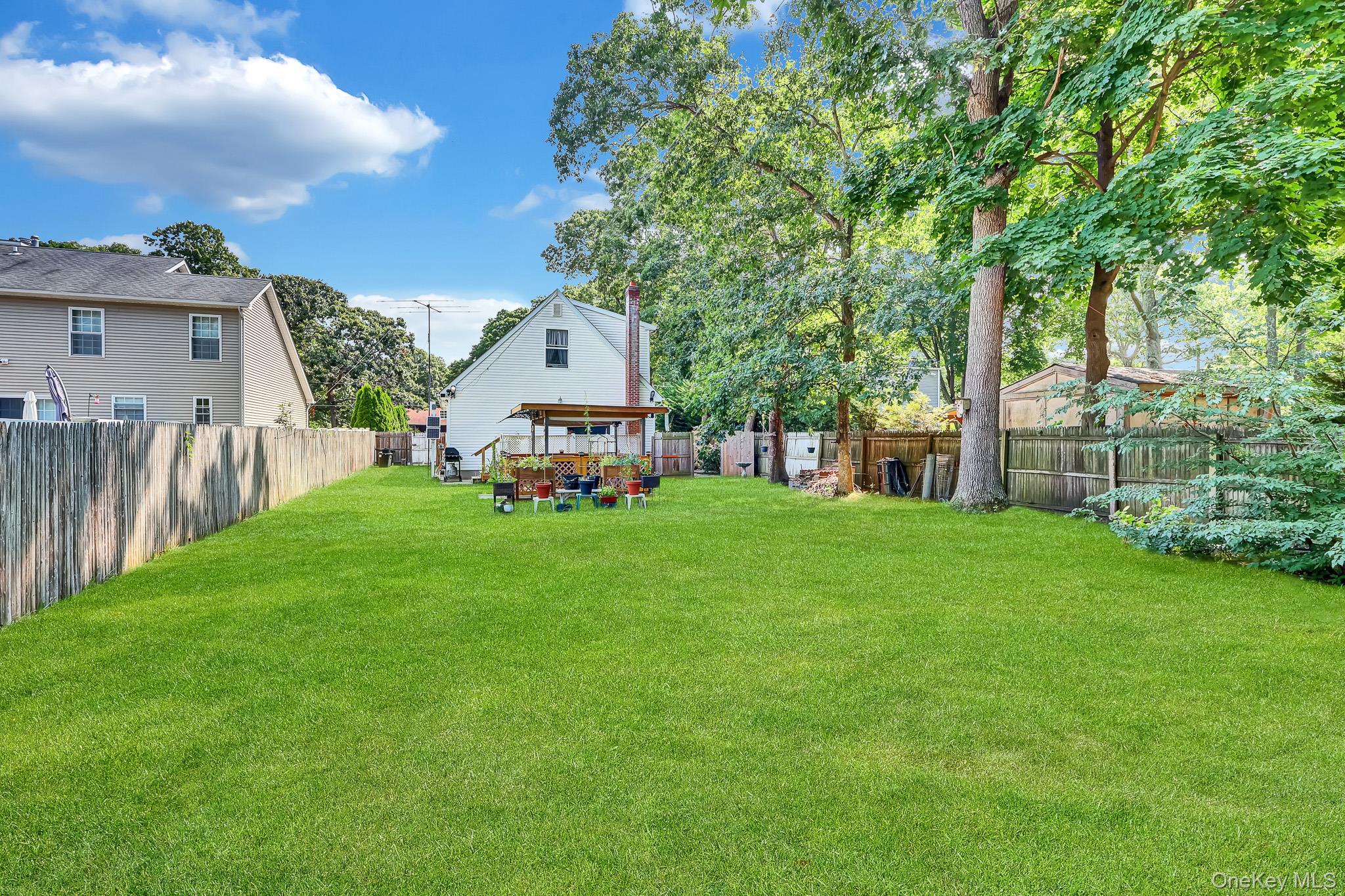 Single Family Forrest Avenue  Suffolk County, NY 11967, MLS-1038498-24
