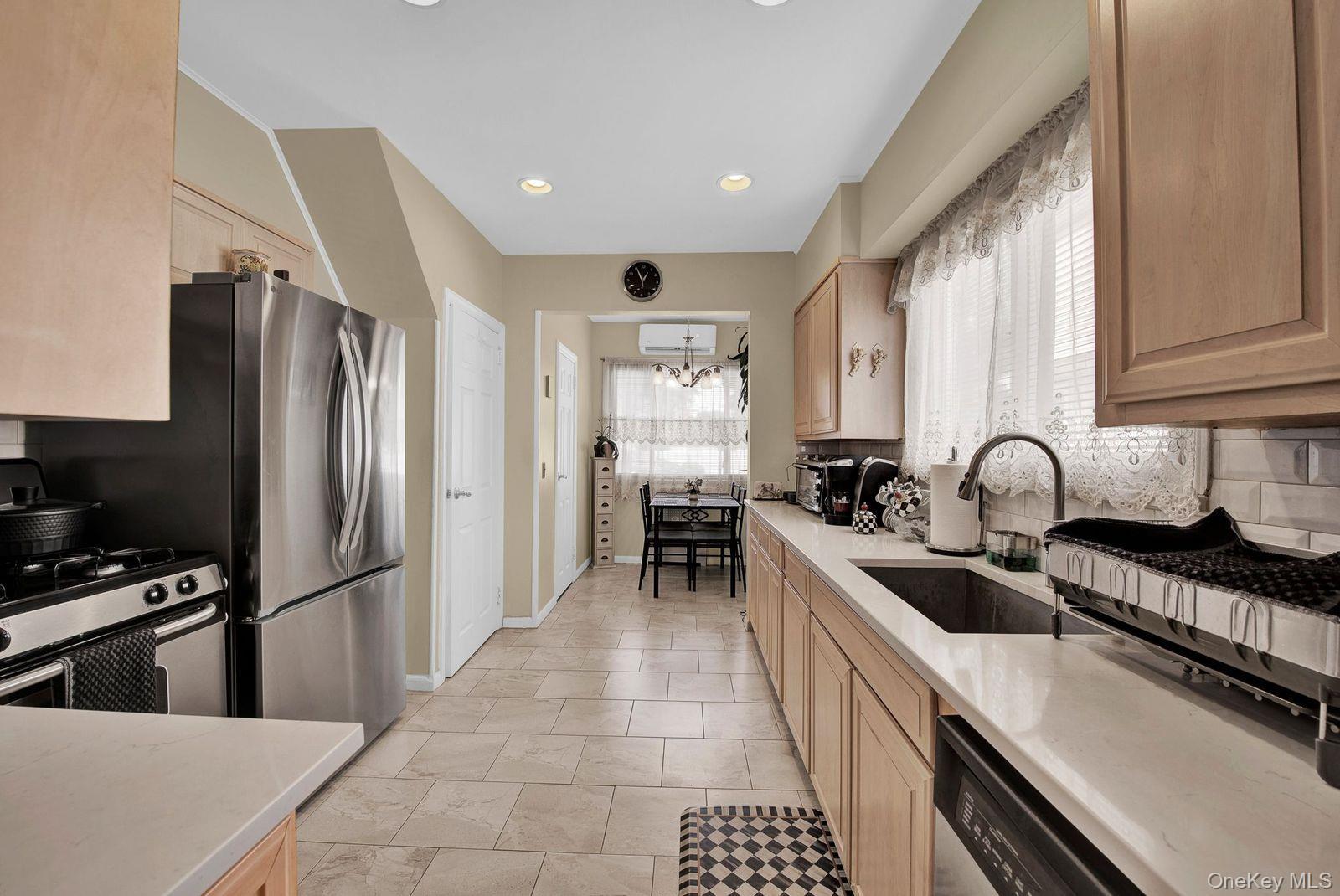 Single Family Christabel Street Nassau County, NY 11563, MLS-1038504-14