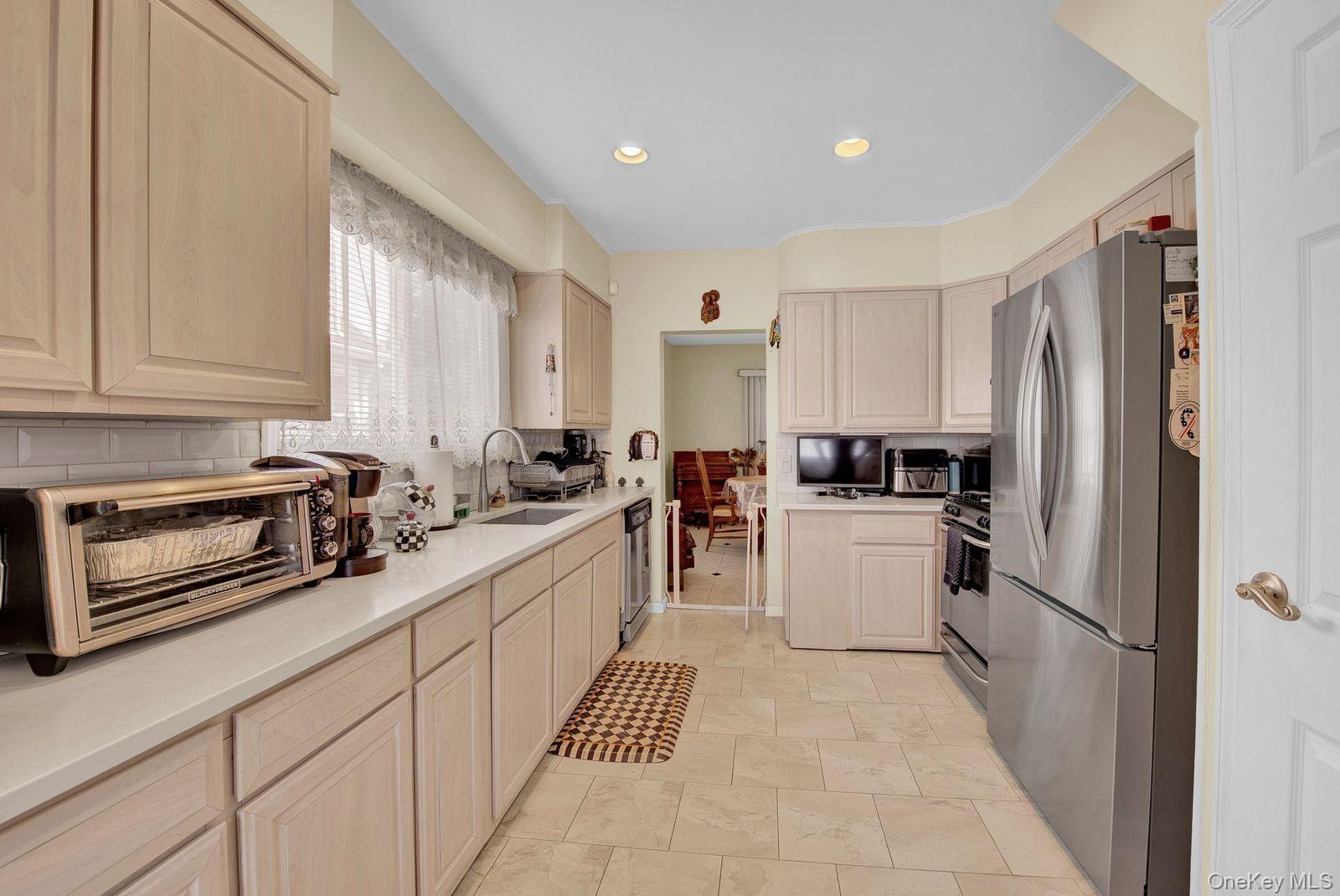 Single Family Christabel Street Nassau County, NY 11563, MLS-1038504-15