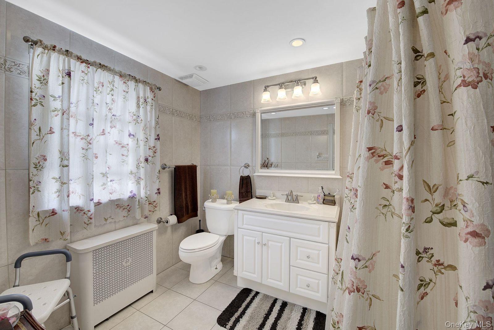 Single Family Christabel Street Nassau County, NY 11563, MLS-1038504-23