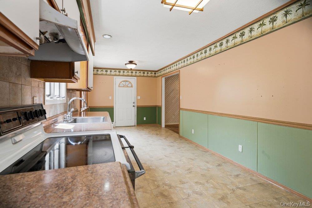 Single Family Wilson Boulevard Suffolk County, NY 11751, MLS-1038507-12
