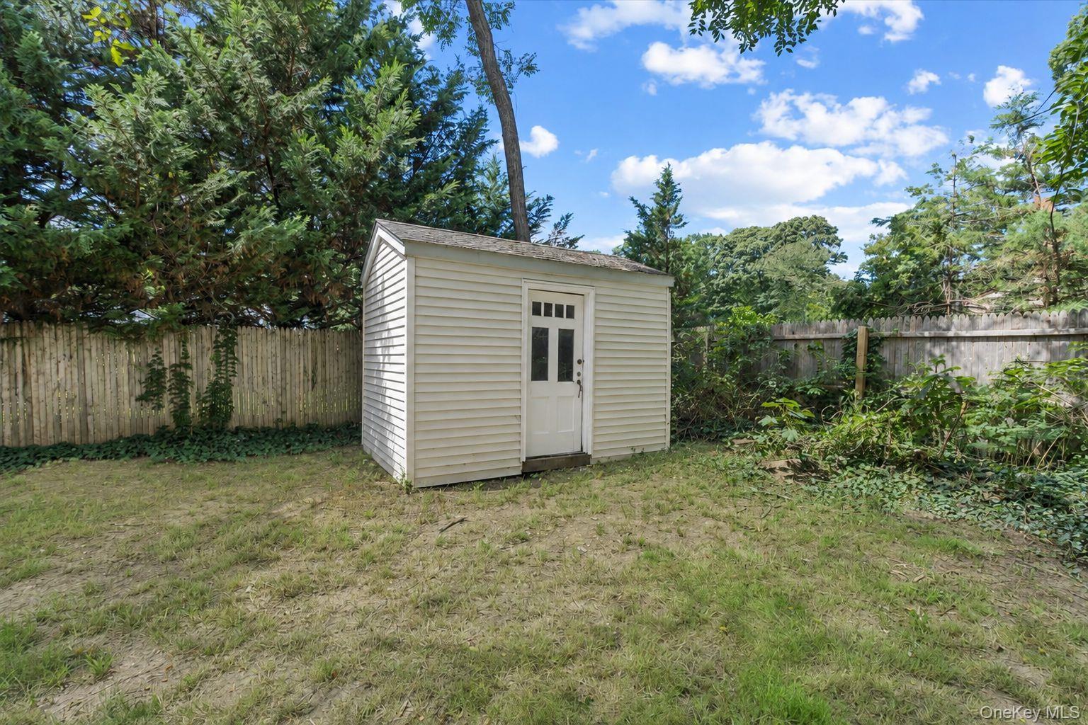Single Family Horseblock Road Suffolk County, NY 11719, MLS-1038543-32