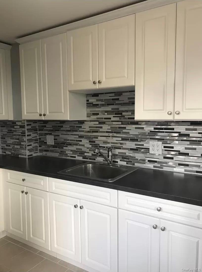Single Family Pilgrim Avenue Bronx, NY 10461, MLS-1038547-2
