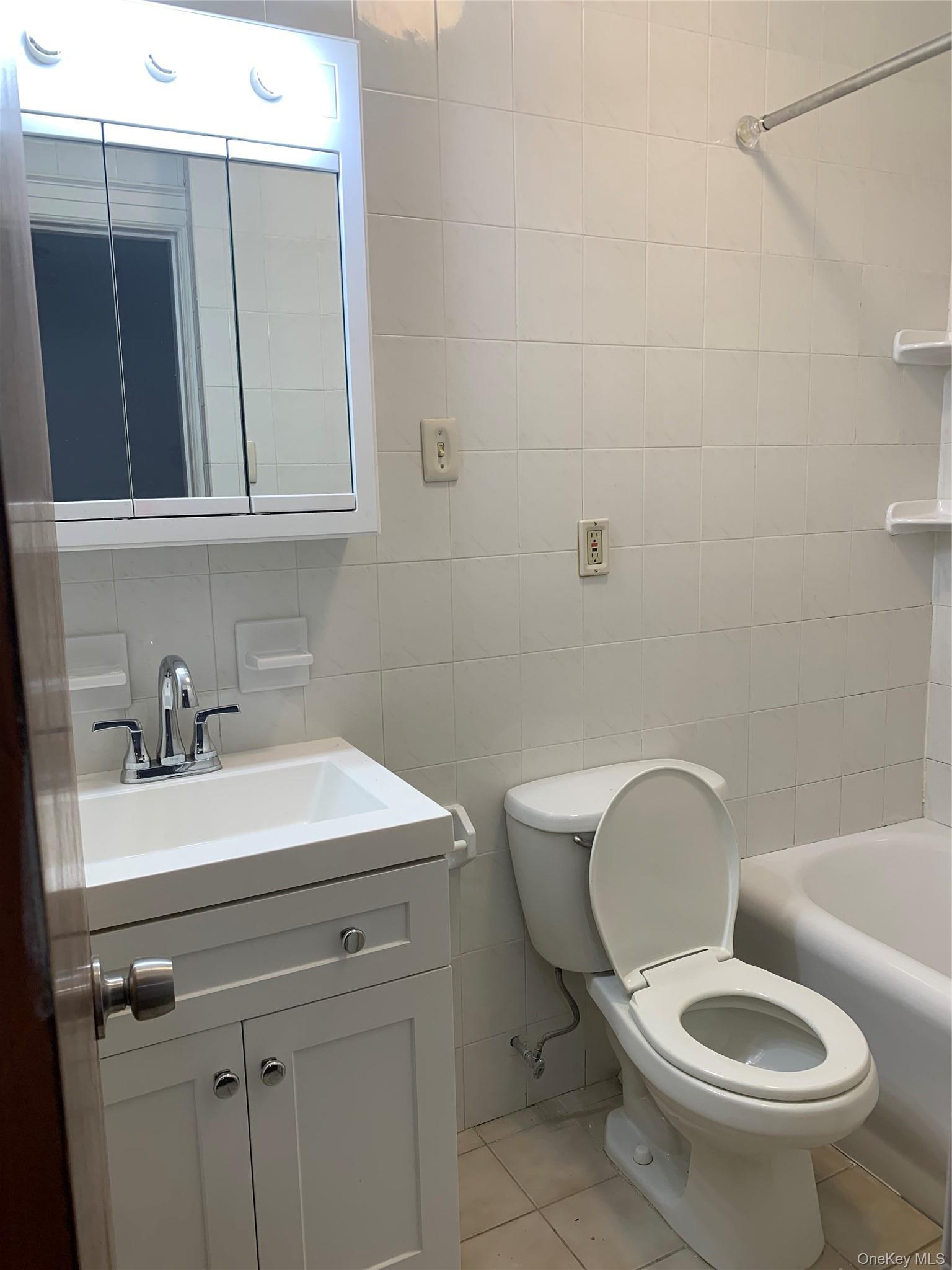 Single Family Pilgrim Avenue Bronx, NY 10461, MLS-1038547-26