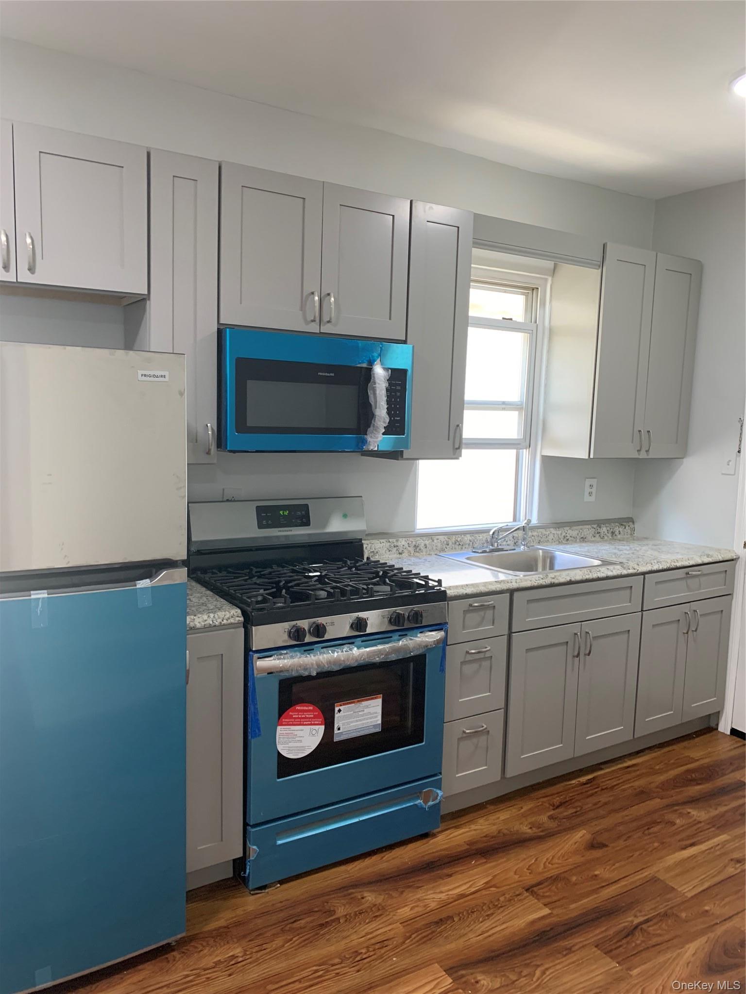 Single Family Pilgrim Avenue Bronx, NY 10461, MLS-1038547-30