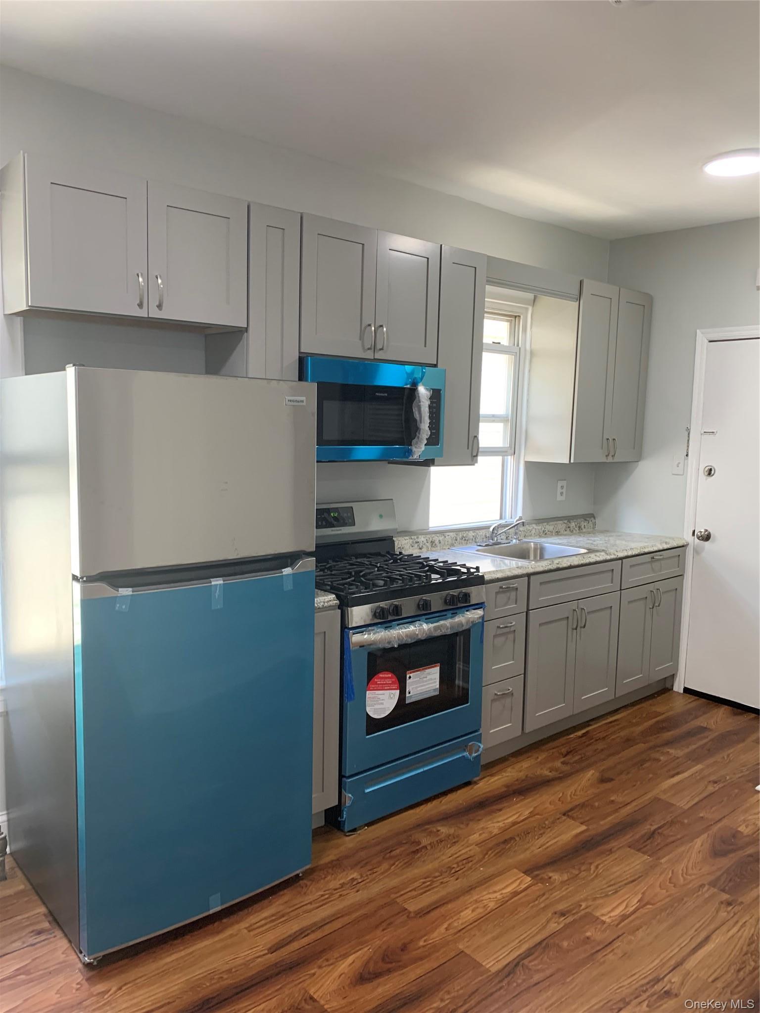 Single Family Pilgrim Avenue Bronx, NY 10461, MLS-1038547-31