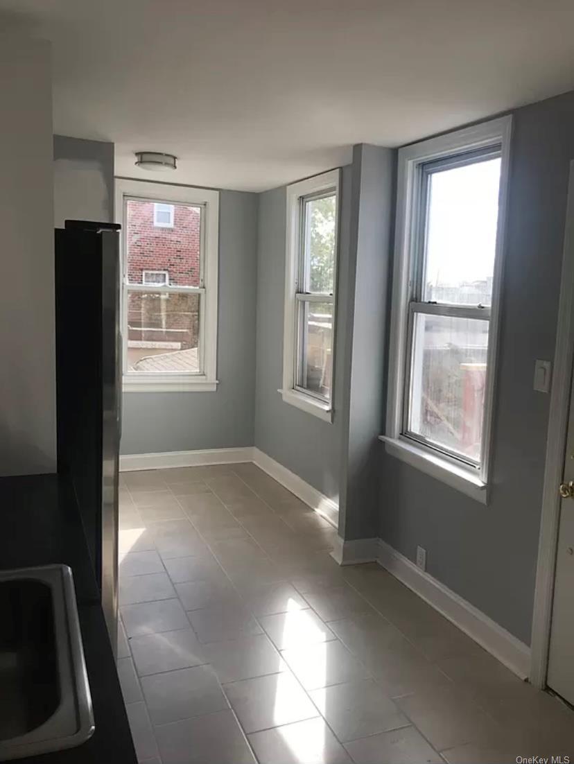 Single Family Pilgrim Avenue Bronx, NY 10461, MLS-1038547-4