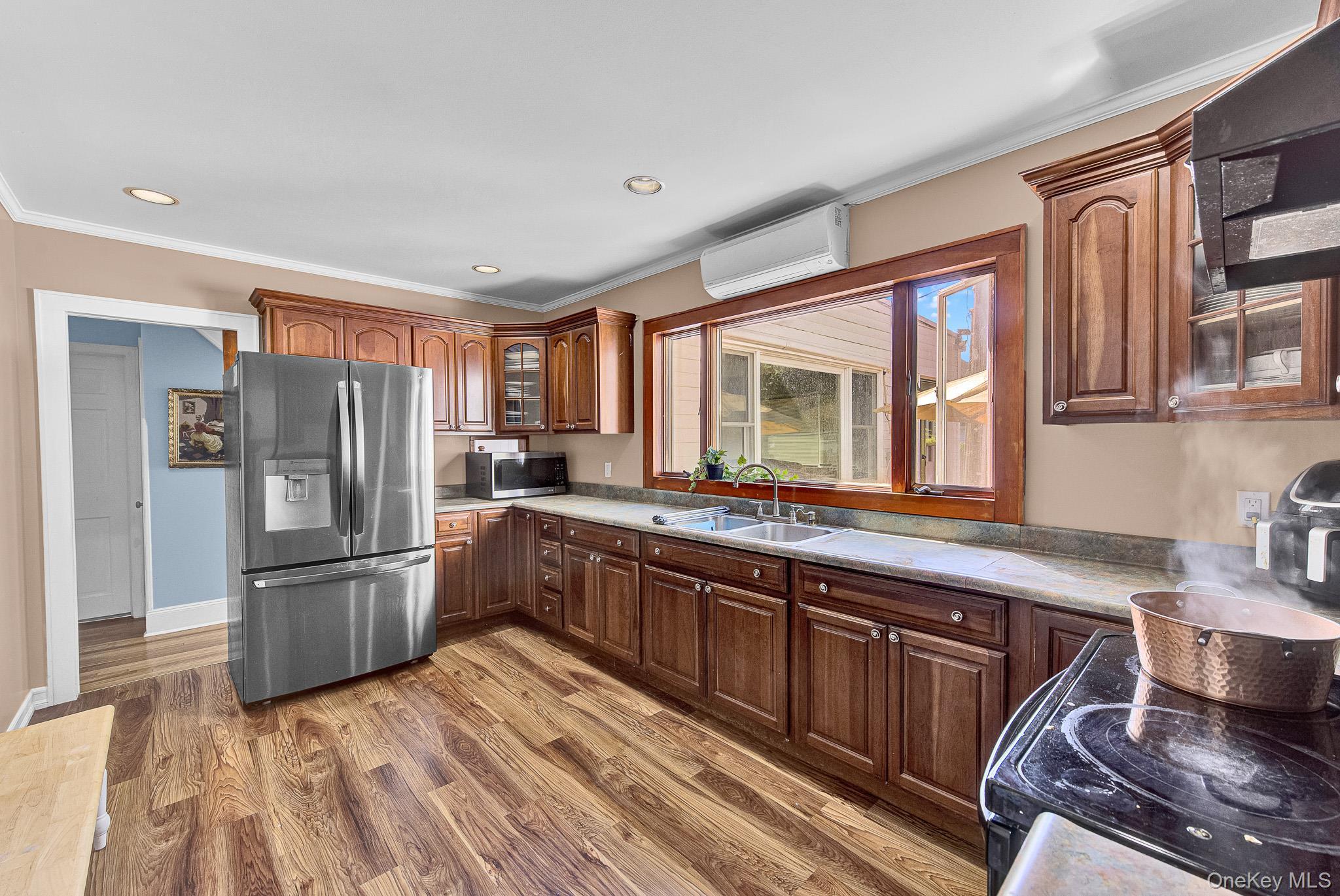 Single Family E Roe Boulevard Suffolk County, NY 11772, MLS-1038560-11