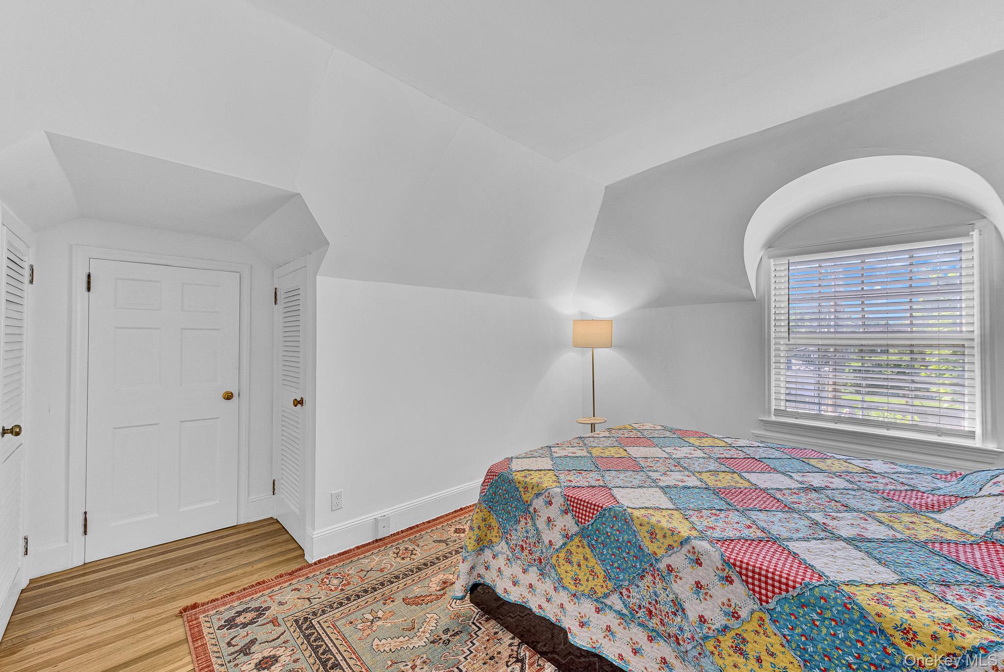 Single Family E Roe Boulevard Suffolk County, NY 11772, MLS-1038560-23