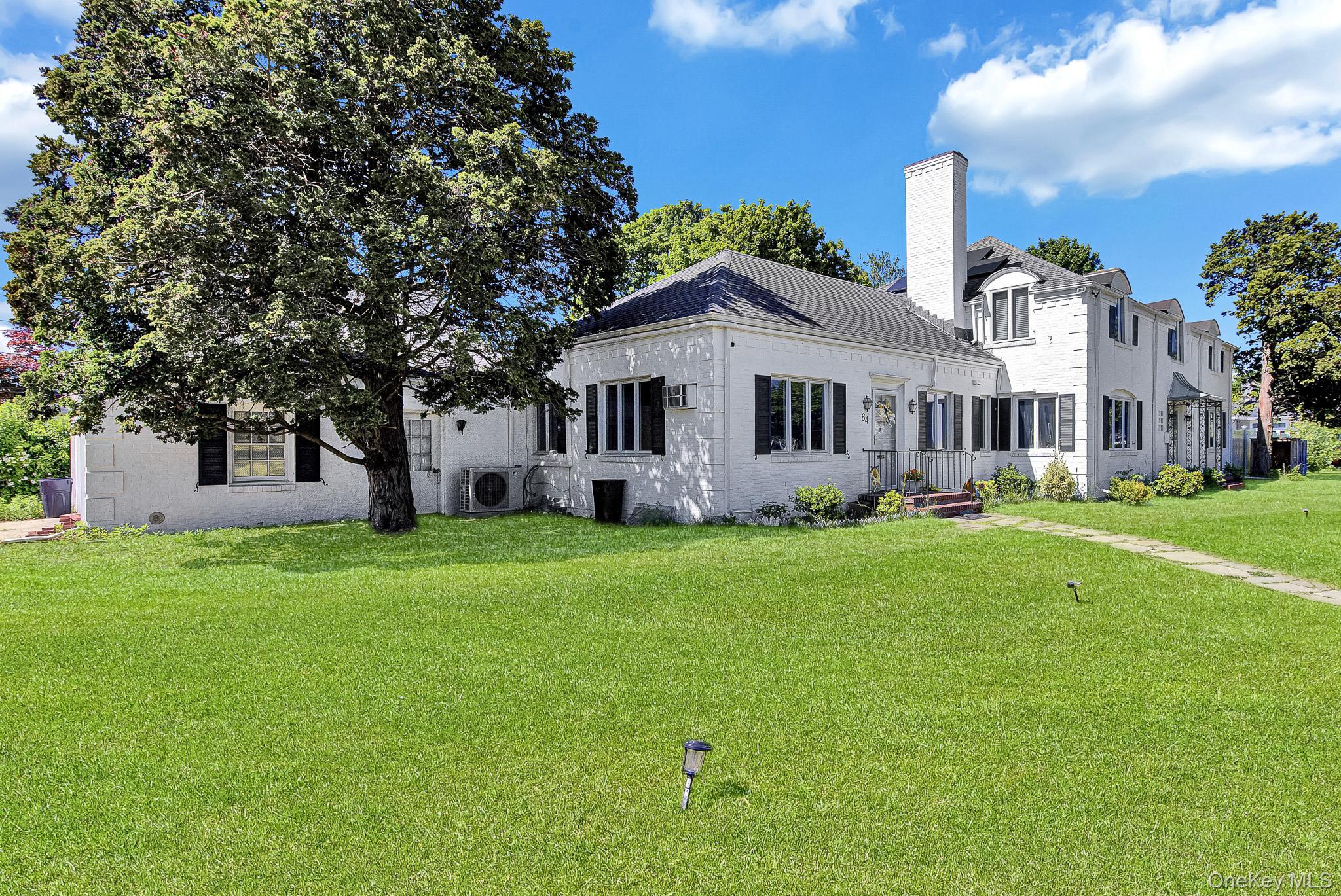Single Family E Roe Boulevard Suffolk County, NY 11772, MLS-1038560-27