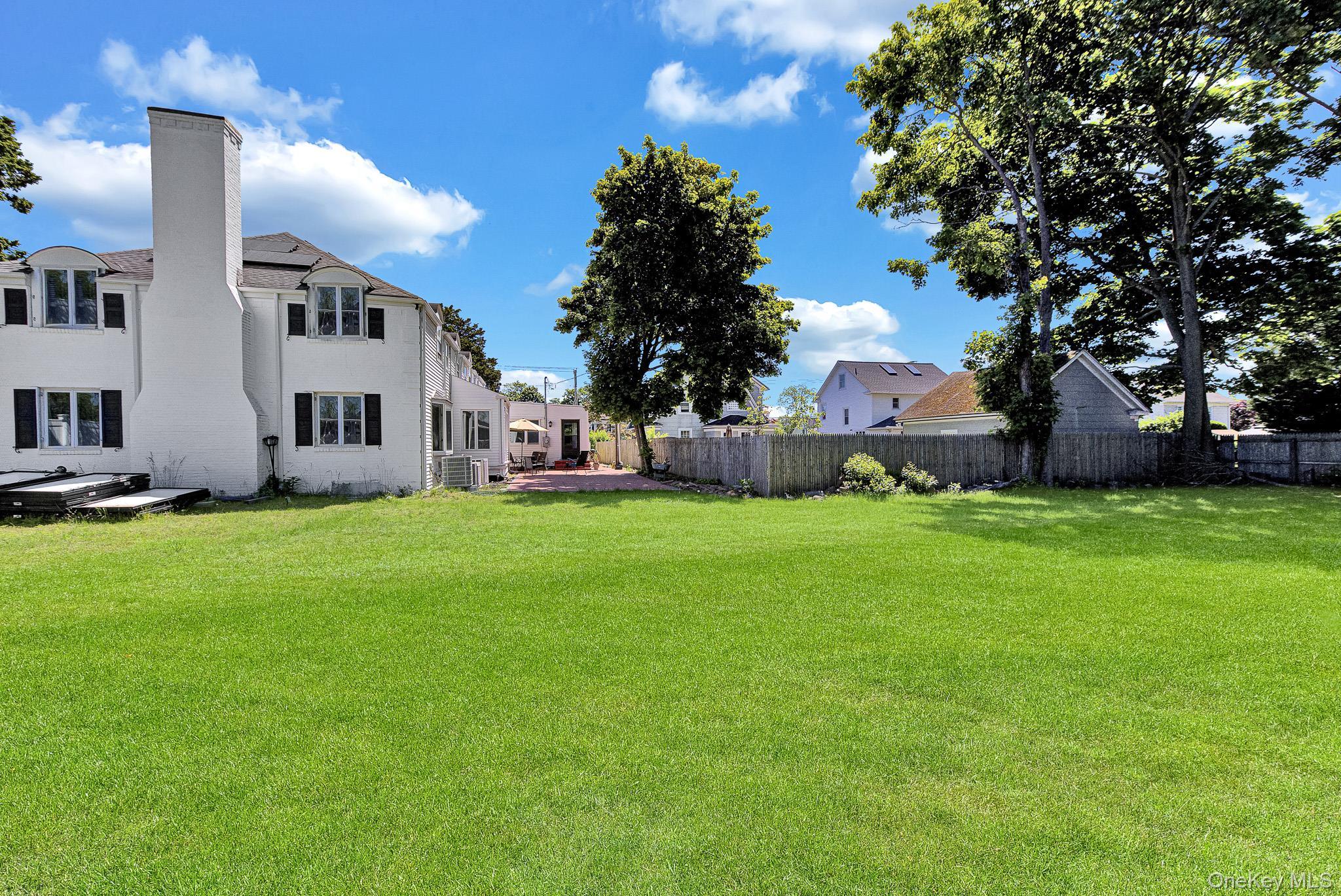 Single Family E Roe Boulevard  Suffolk County, NY 11772, MLS-1038560-37