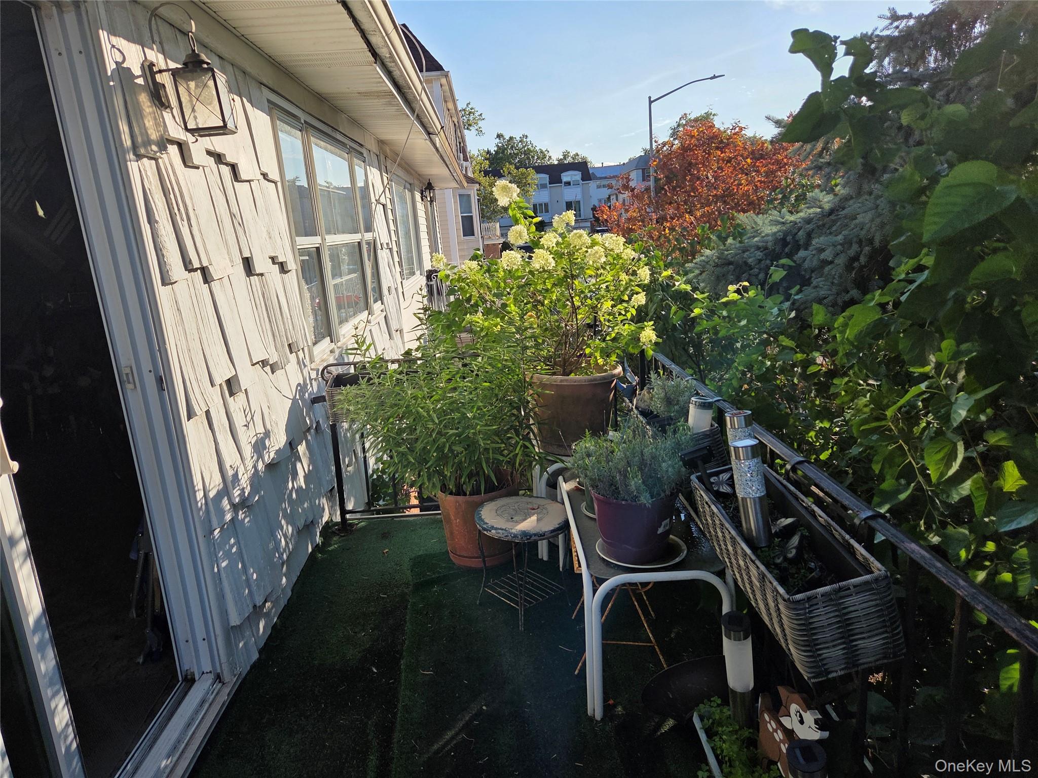 Single Family 216th Street Queens, NY 11360, MLS-1038561-5