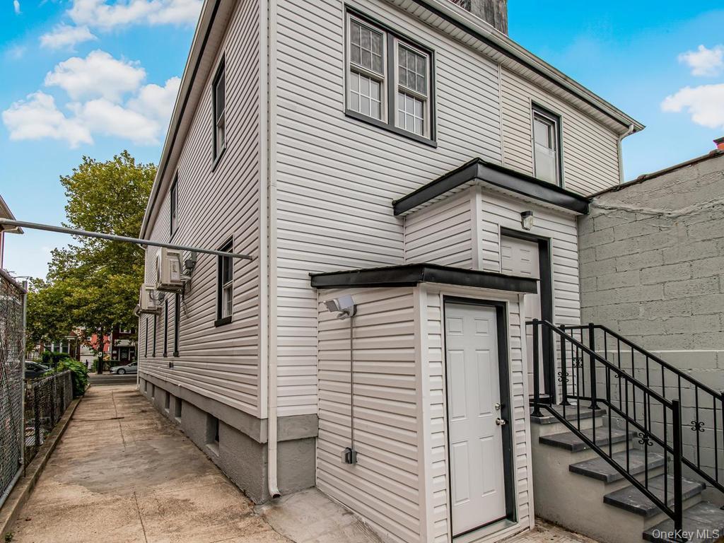 Single Family Linden Boulevard  Brooklyn, NY 11203, MLS-1038566-16
