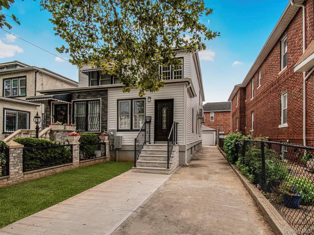 Single Family Linden Boulevard  Brooklyn, NY 11203, MLS-1038566-17