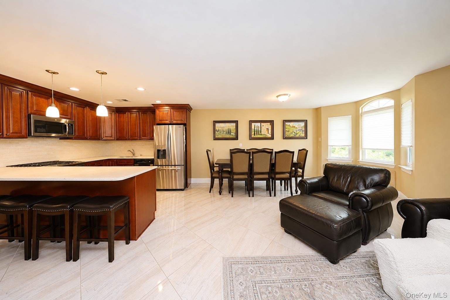 Single Family Wiltshire Ln Staten Island, NY 10309, MLS-1038571-6