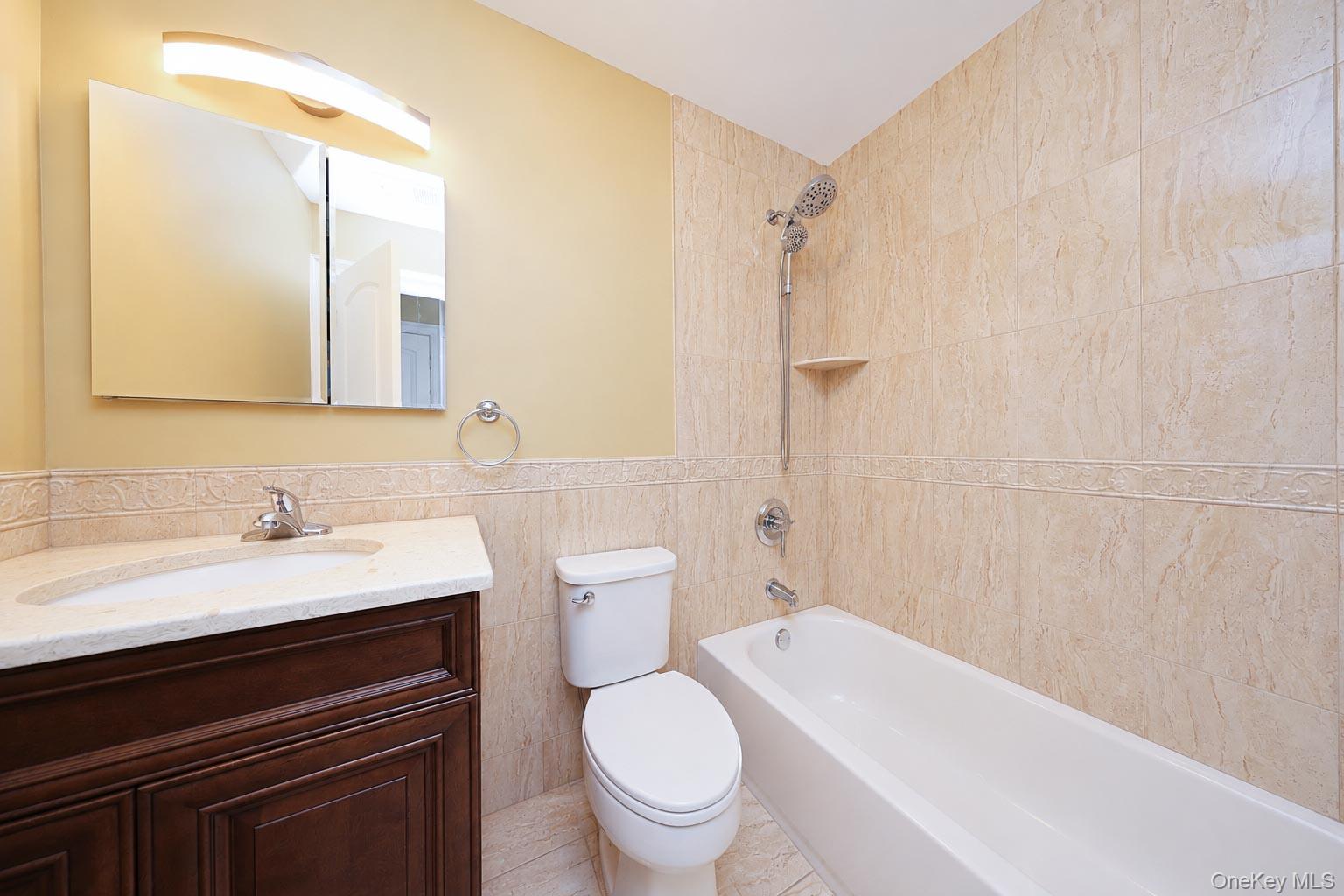 Single Family Wiltshire Ln Staten Island, NY 10309, MLS-1038574-25