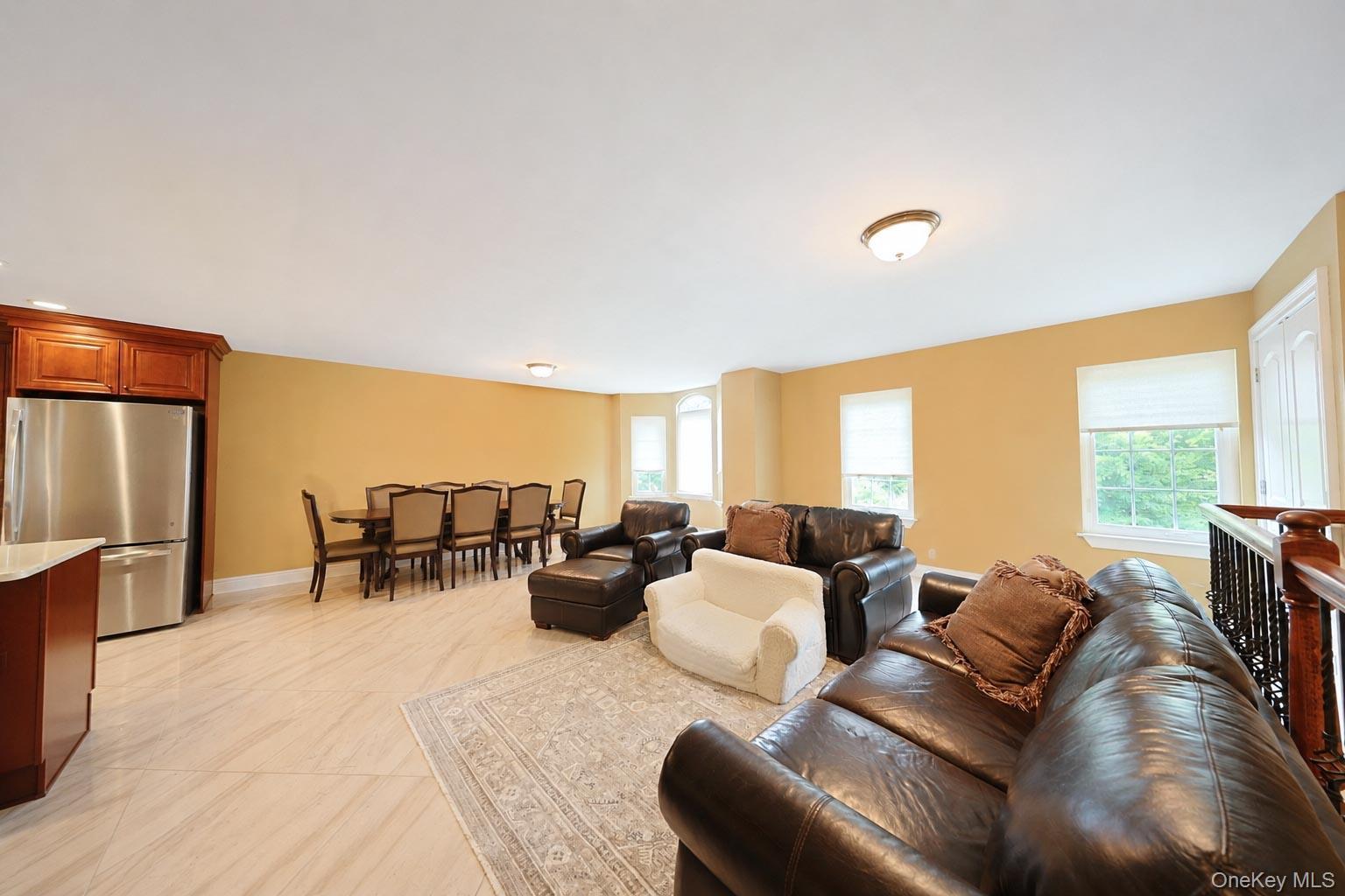 Single Family Wiltshire Ln Staten Island, NY 10309, MLS-1038574-5