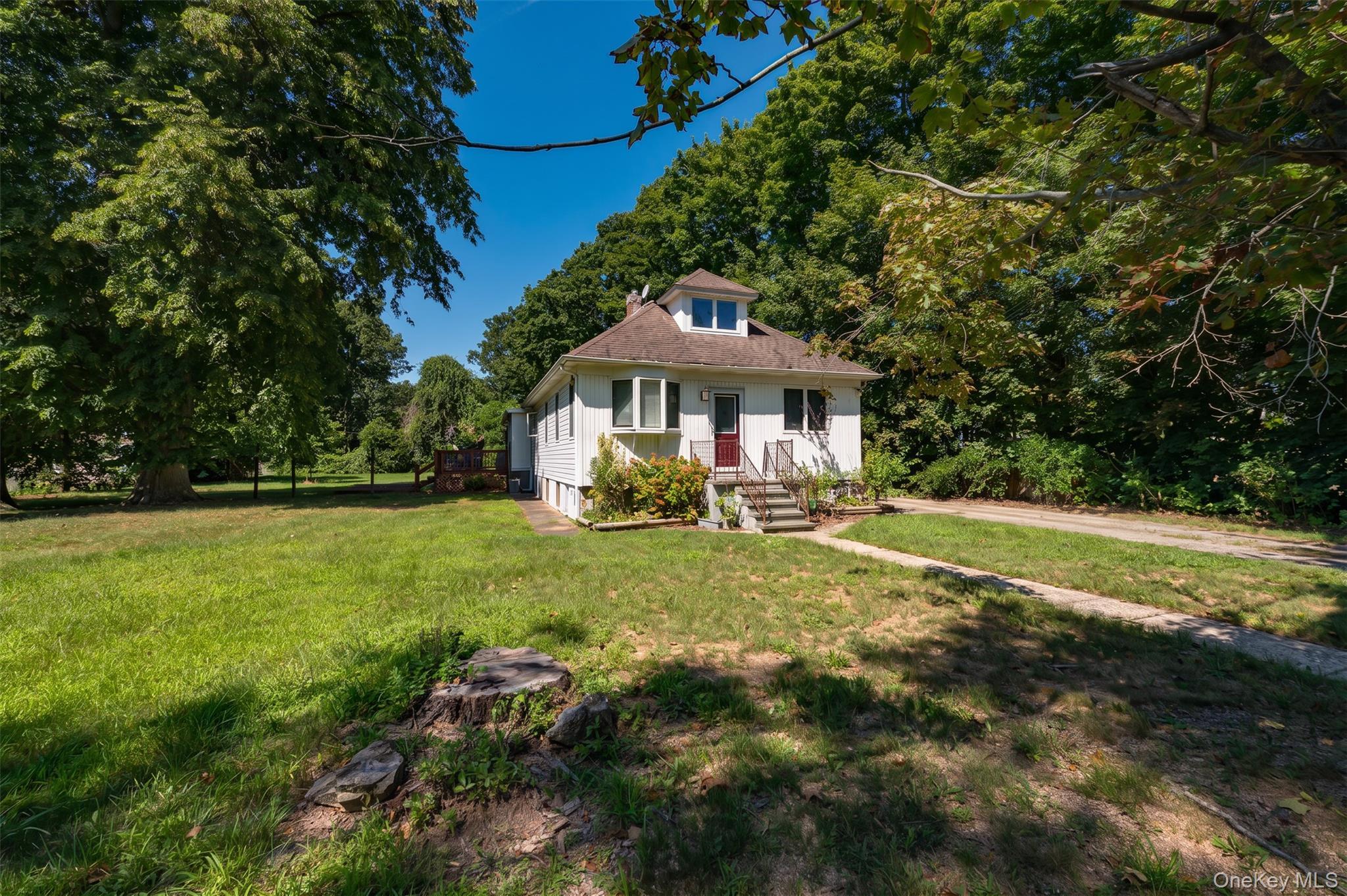 Single Family Cedar Avenue Suffolk County, NY 11779, MLS-1038578-2