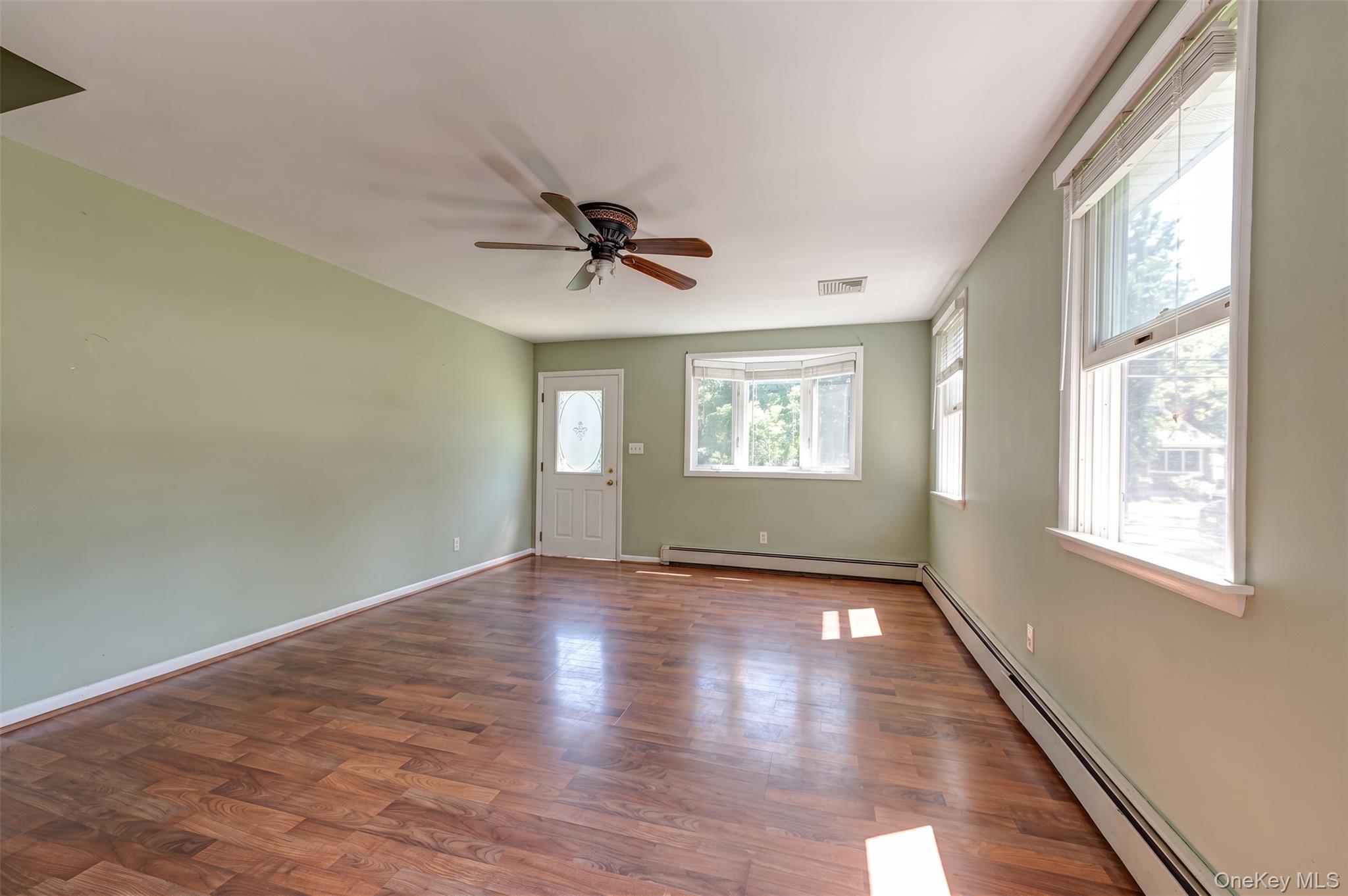 Single Family Cedar Avenue Suffolk County, NY 11779, MLS-1038578-6