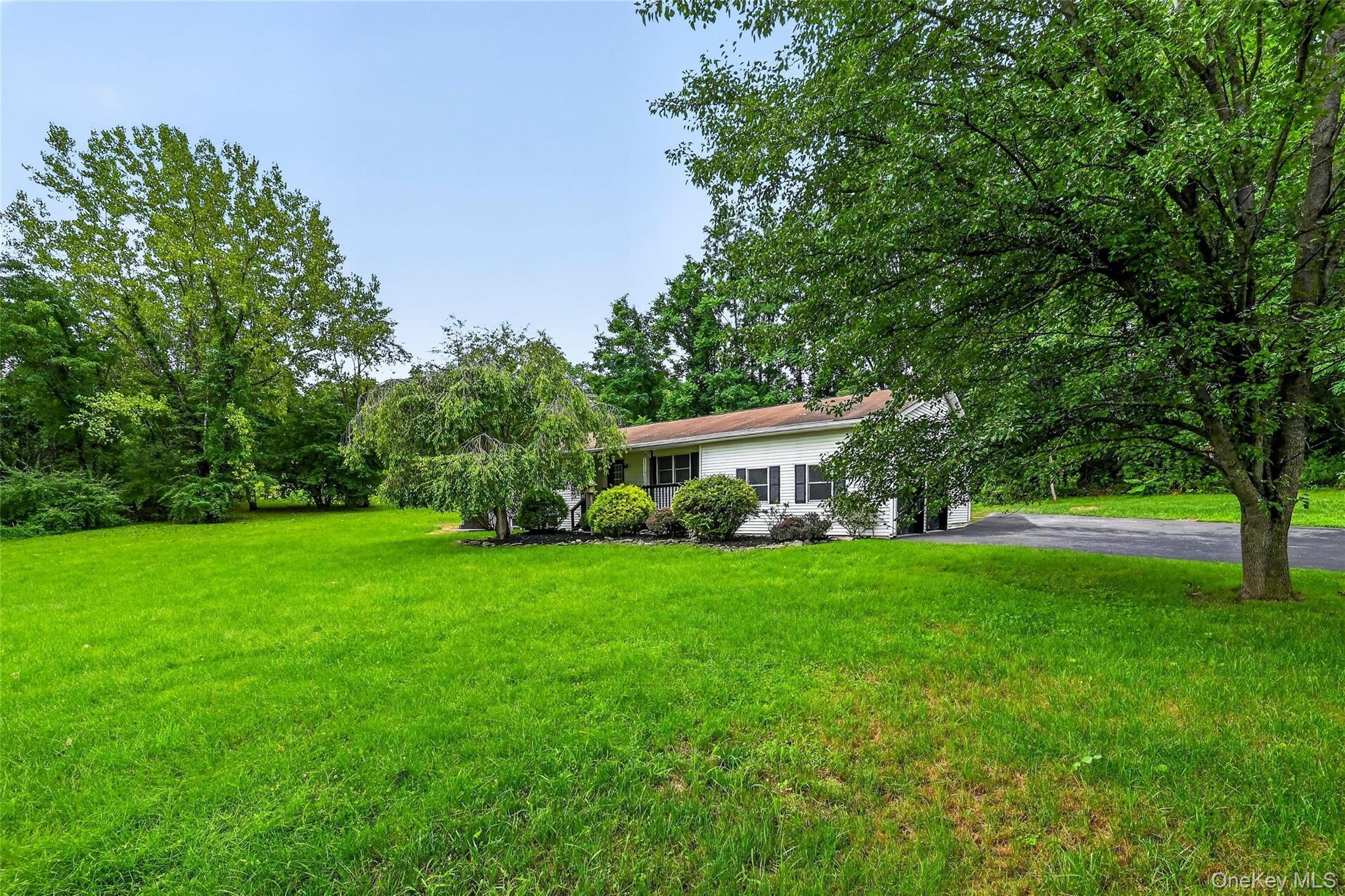 Single Family Christopher Way  Orange County, NY 12542, MLS-1038587-21