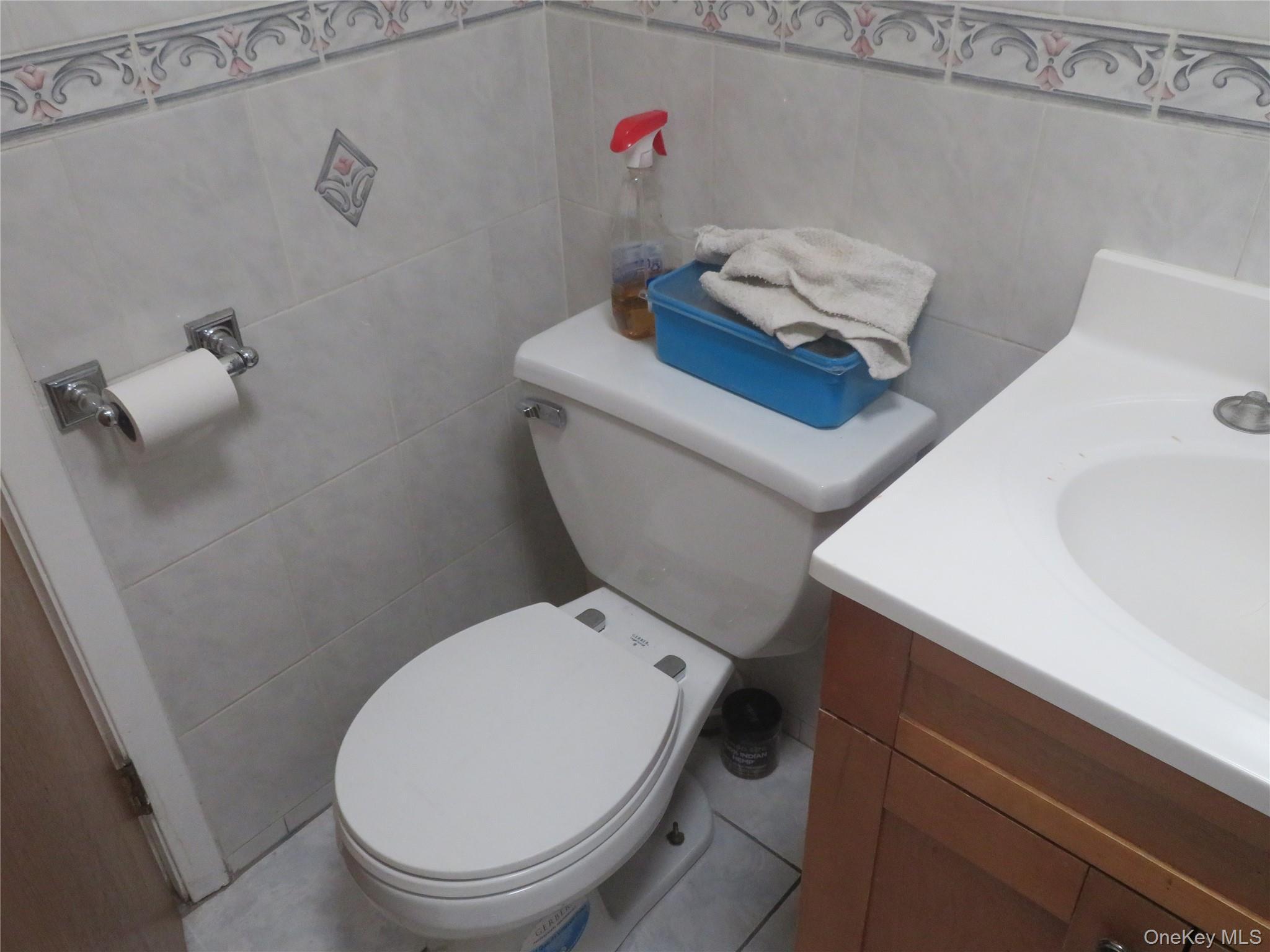 Single Family Avenue L  Brooklyn, NY 11234, MLS-1038605-23
