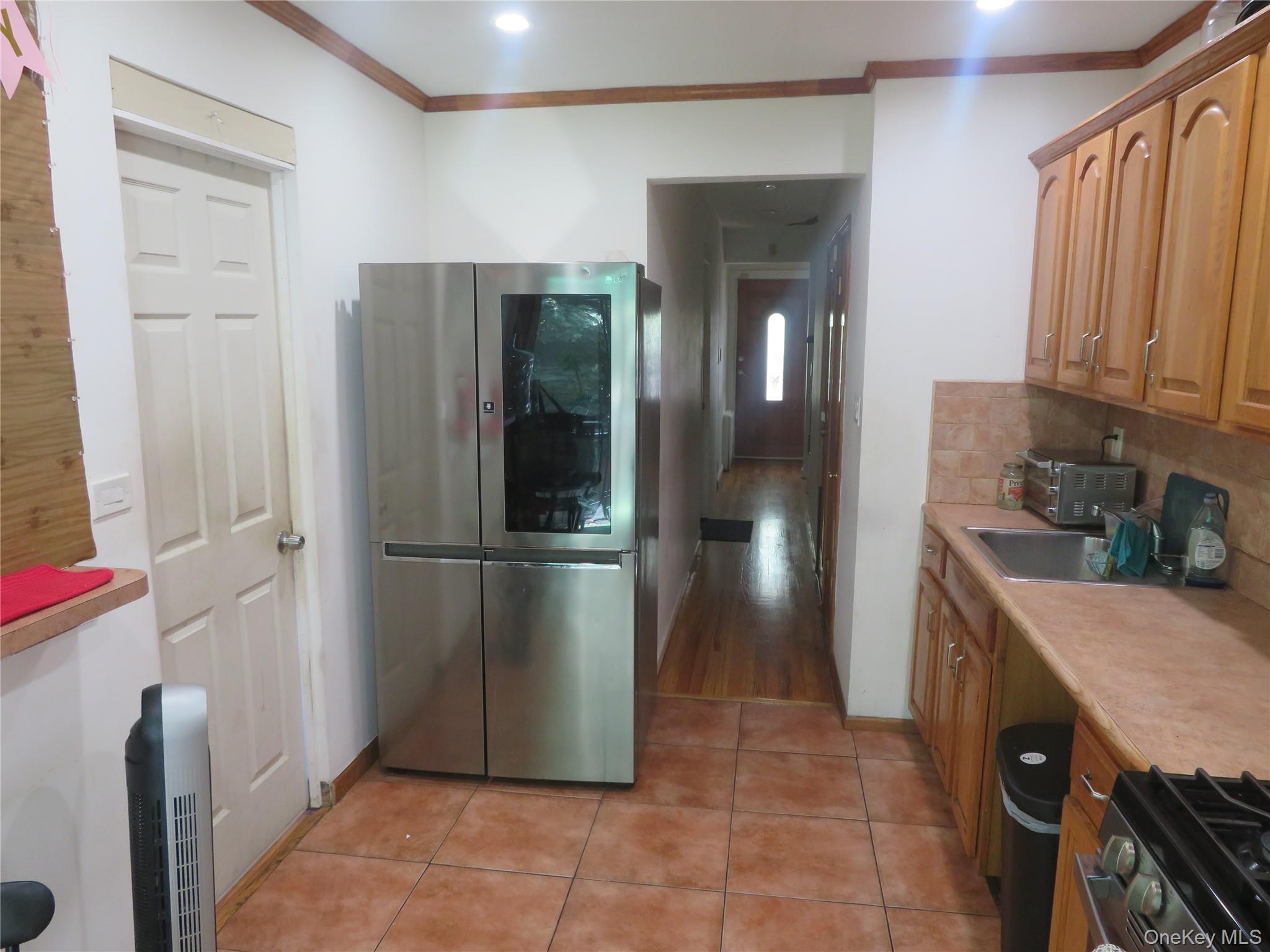 Single Family Avenue L  Brooklyn, NY 11234, MLS-1038605-8