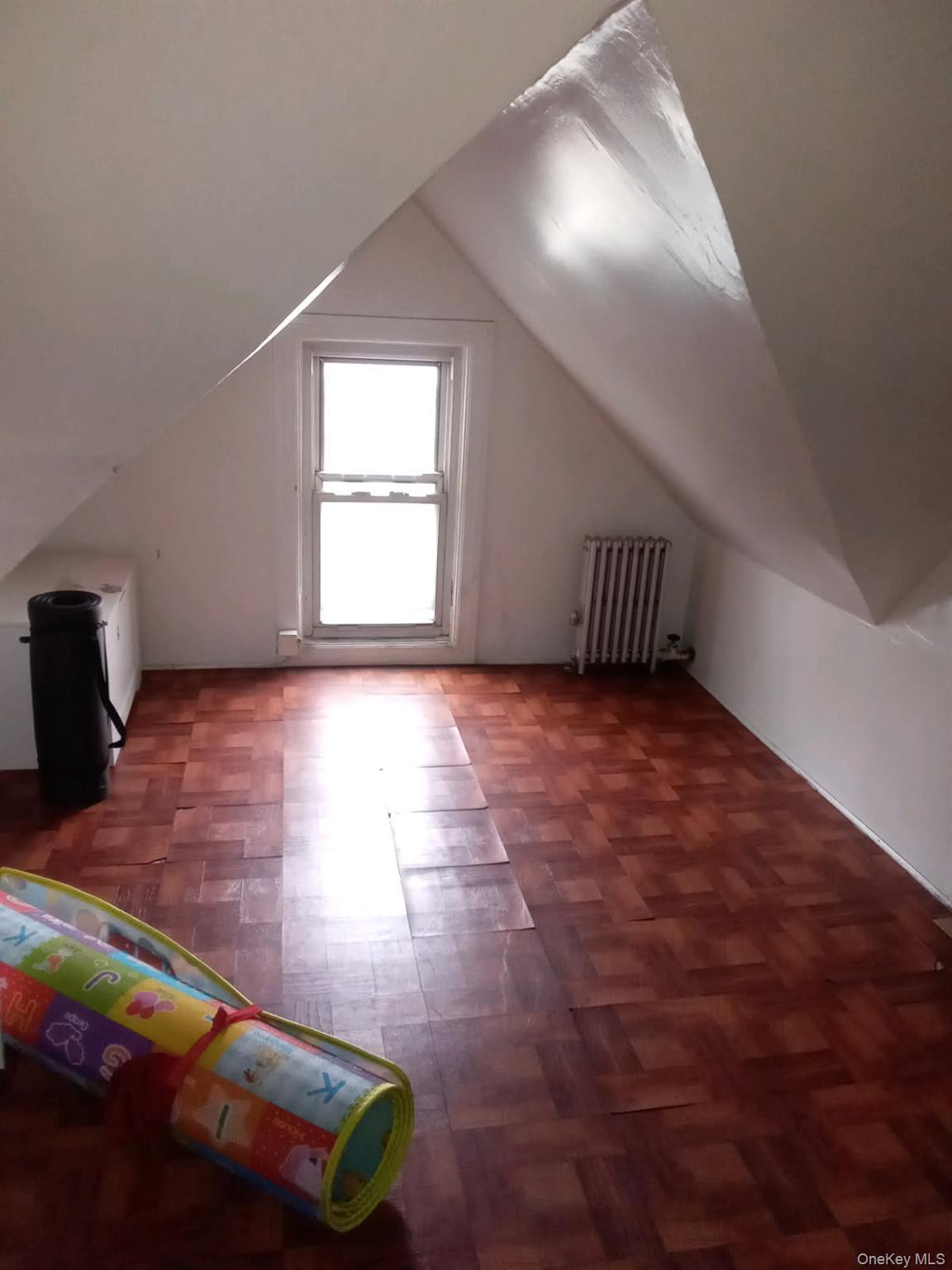 Single Family 90th Street  Queens, NY 11421, MLS-1038625-21