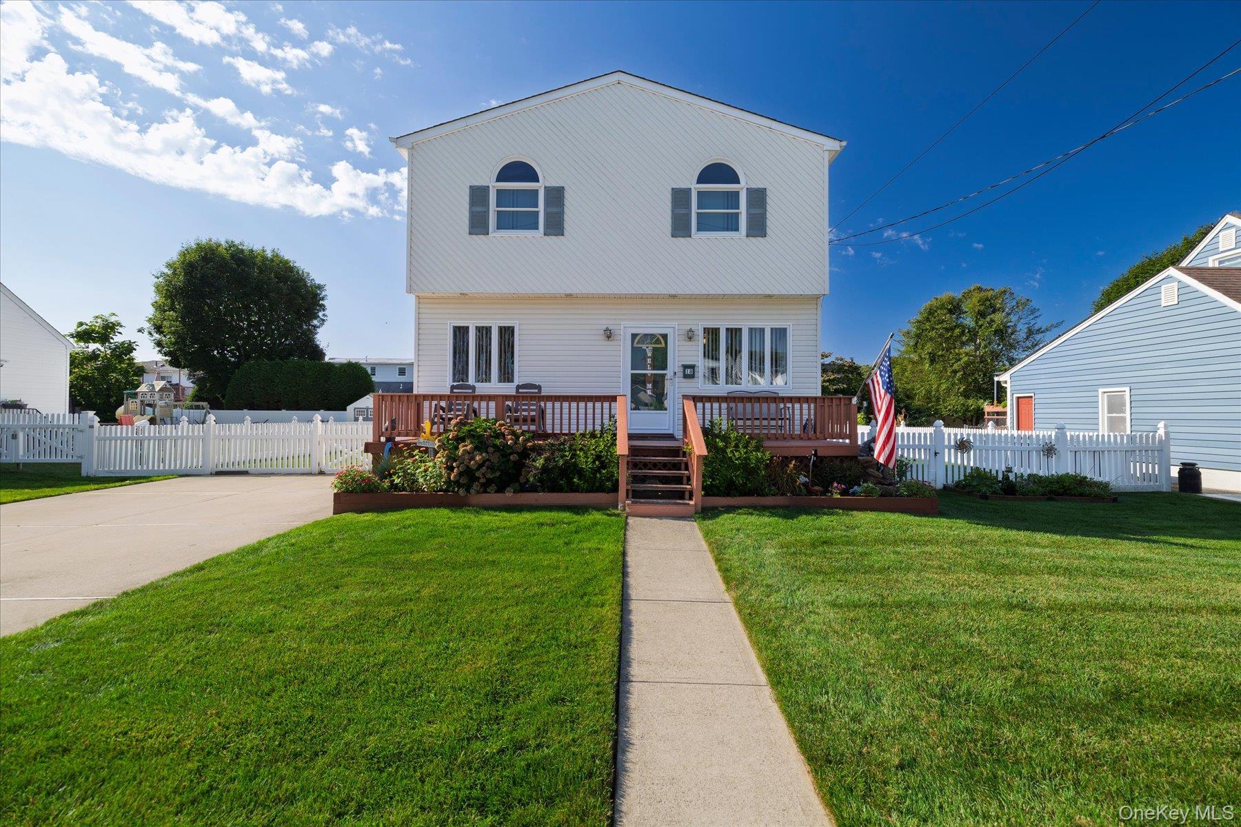 Single Family Dante Place  Suffolk County, NY 11701, MLS-1038642-2