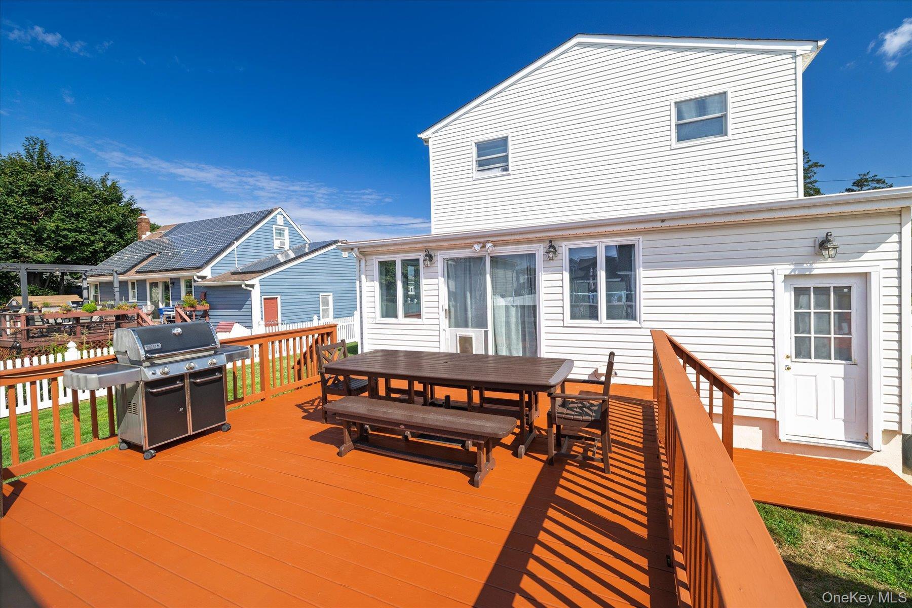 Single Family Dante Place  Suffolk County, NY 11701, MLS-1038642-25