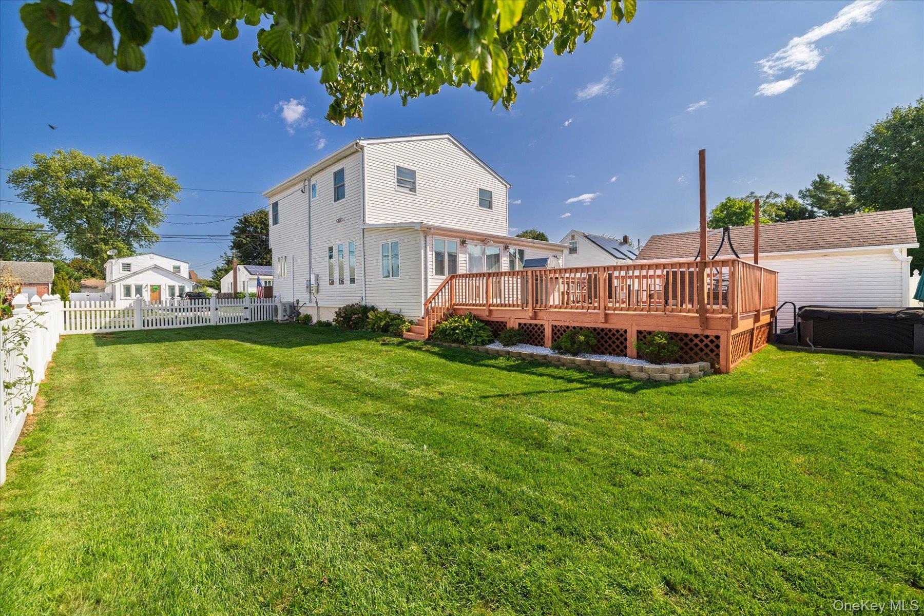Single Family Dante Place  Suffolk County, NY 11701, MLS-1038642-27