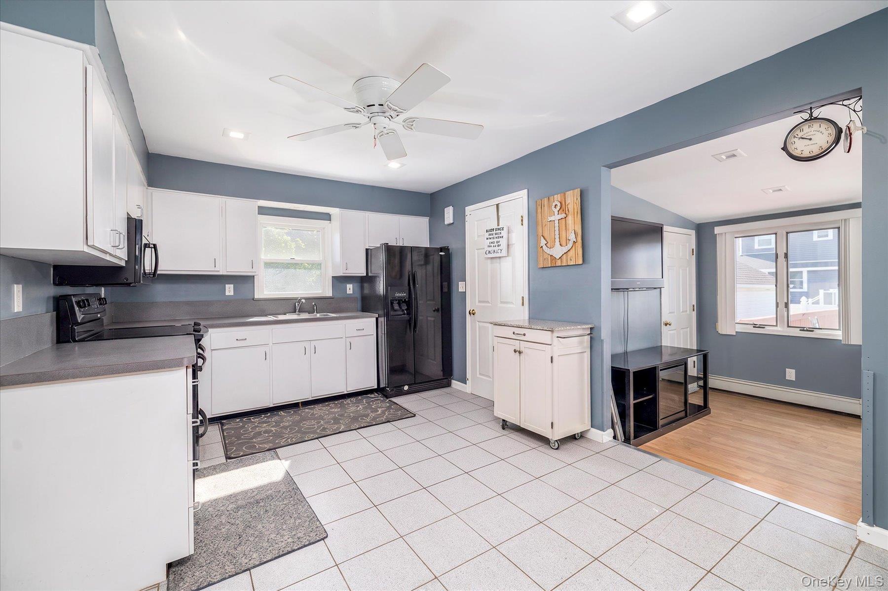 Single Family Dante Place  Suffolk County, NY 11701, MLS-1038642-8