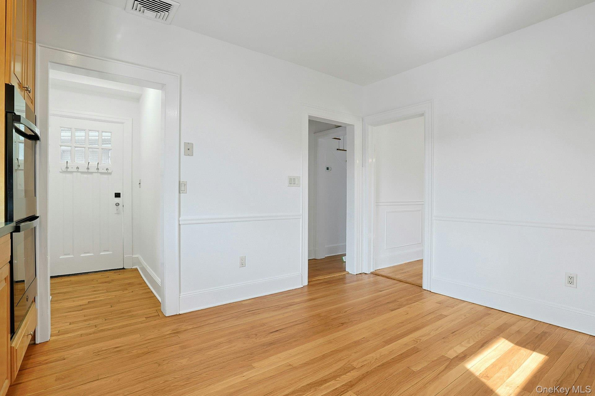 Single Family Bowman Avenue Westchester County, NY 10573, MLS-1038647-15