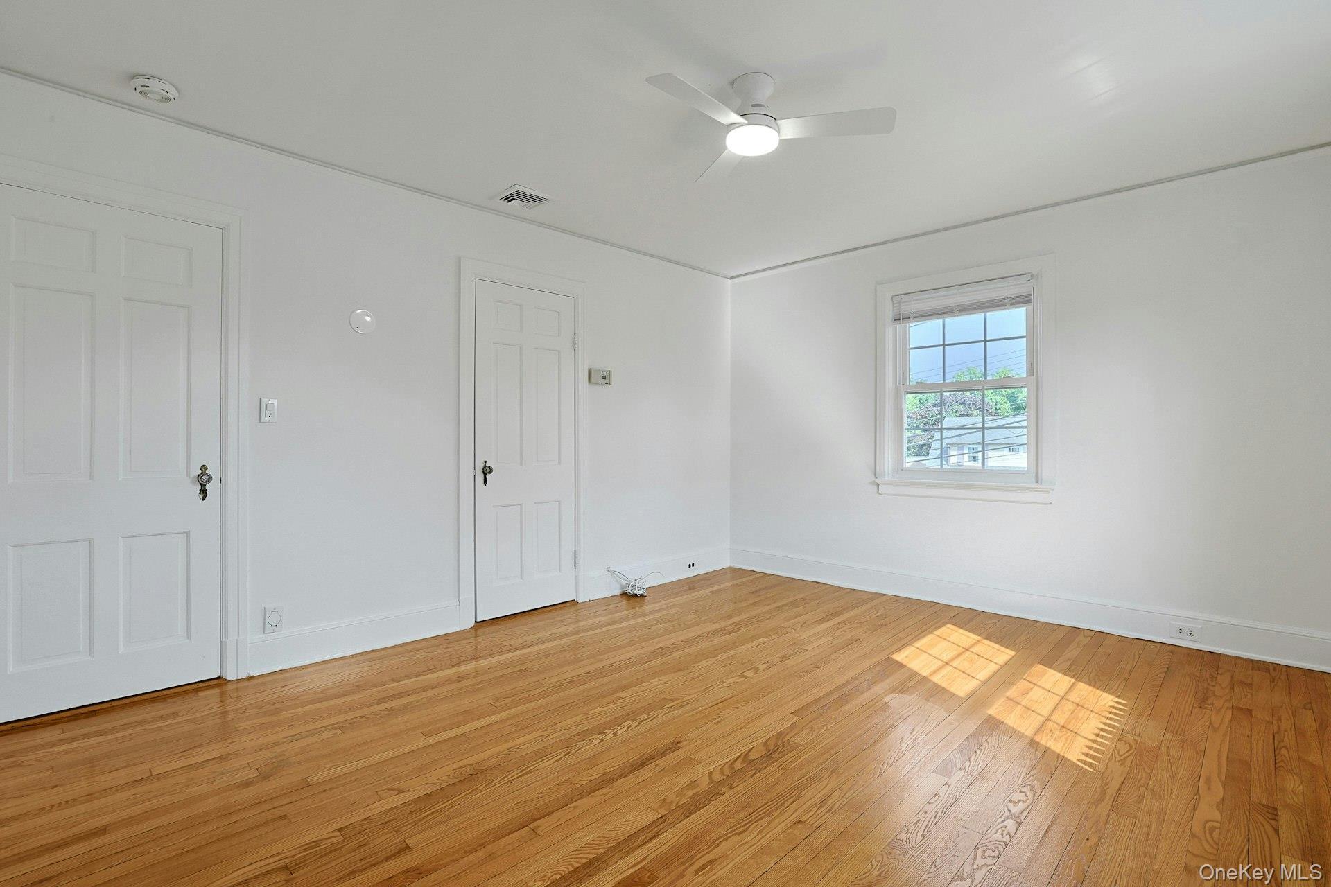 Single Family Bowman Avenue Westchester County, NY 10573, MLS-1038647-16