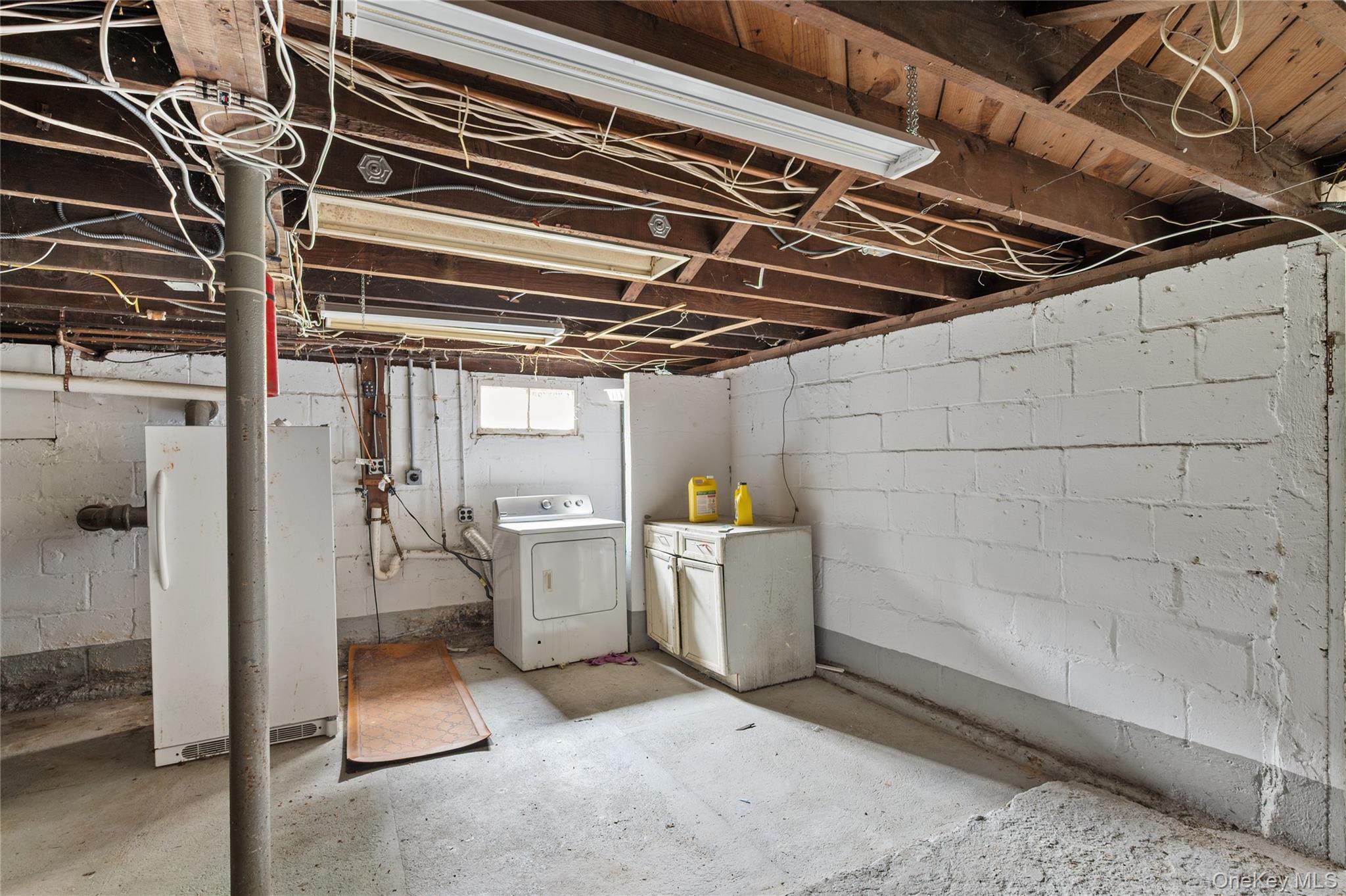 Single Family Marlan Court Nassau County, NY 11579, MLS-1038653-11