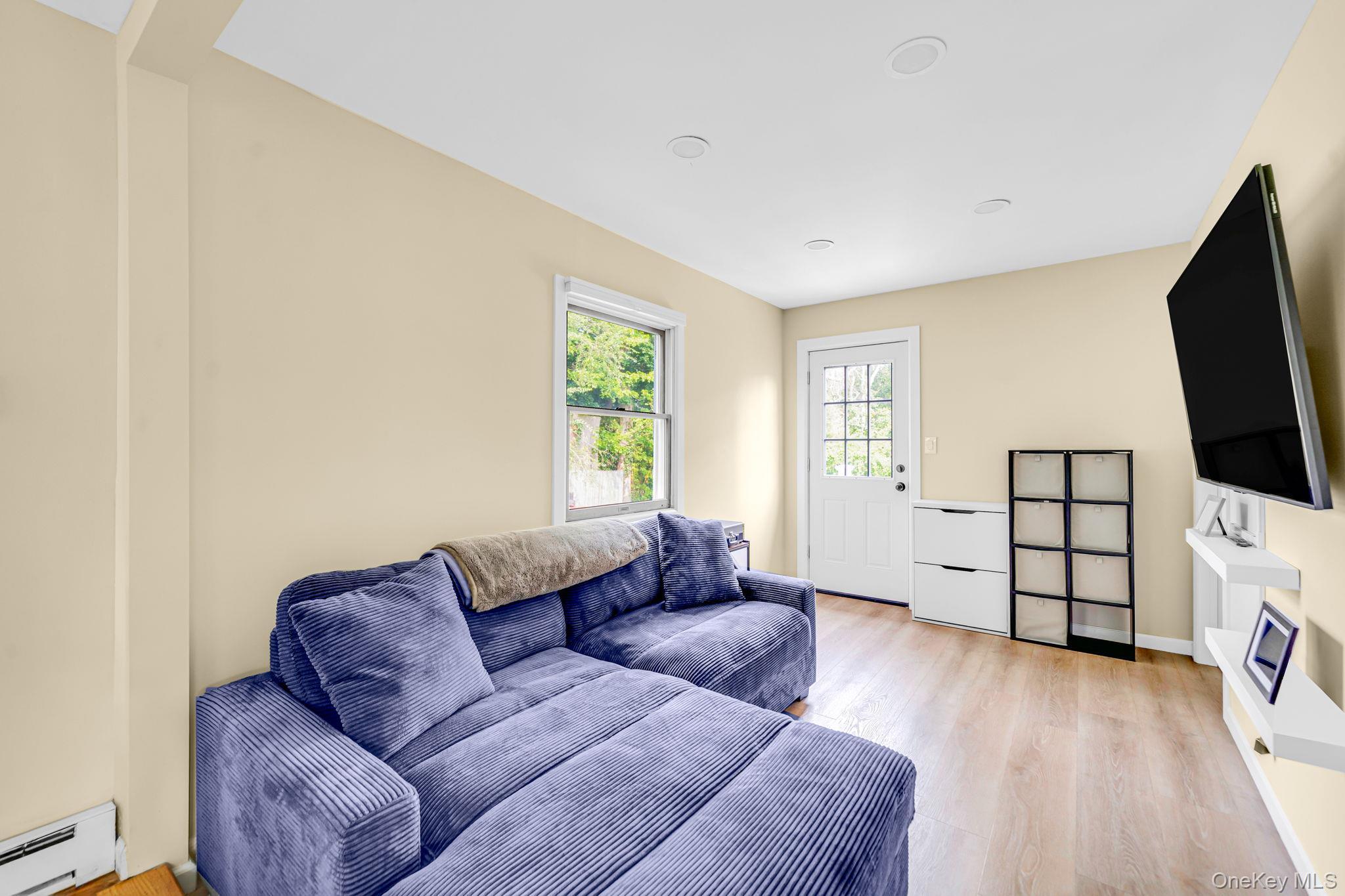 Single Family Port Jefferson Road Suffolk County, NY 11789, MLS-1038657-3