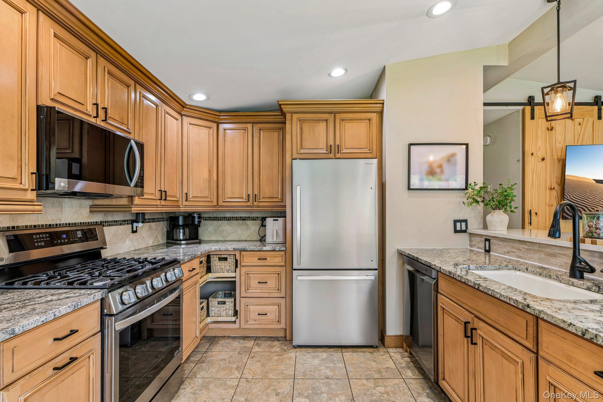 Single Family Beecher Avenue Suffolk County, NY 11730, MLS-1038661-5
