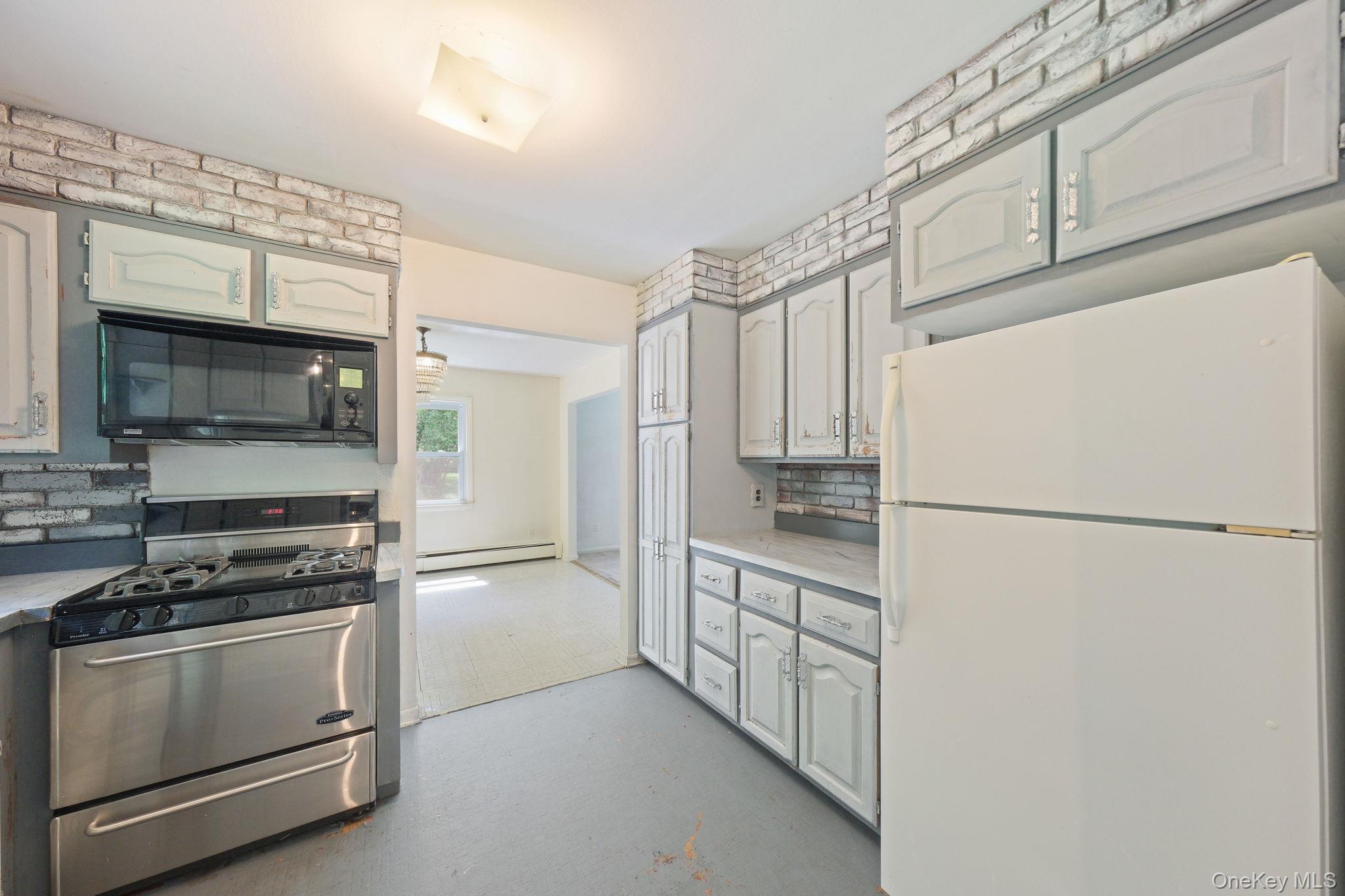 Single Family Creeden Drive  Orange County, NY 10940, MLS-1038714-15