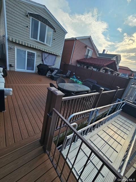 Single Family W 13th Road Queens, NY 11693, MLS-1038717-13