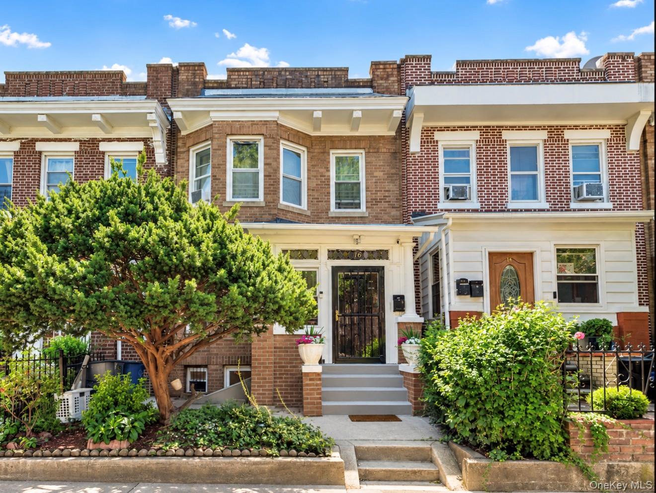 Single Family Adler Place  Brooklyn, NY 11208, MLS-1038735-17